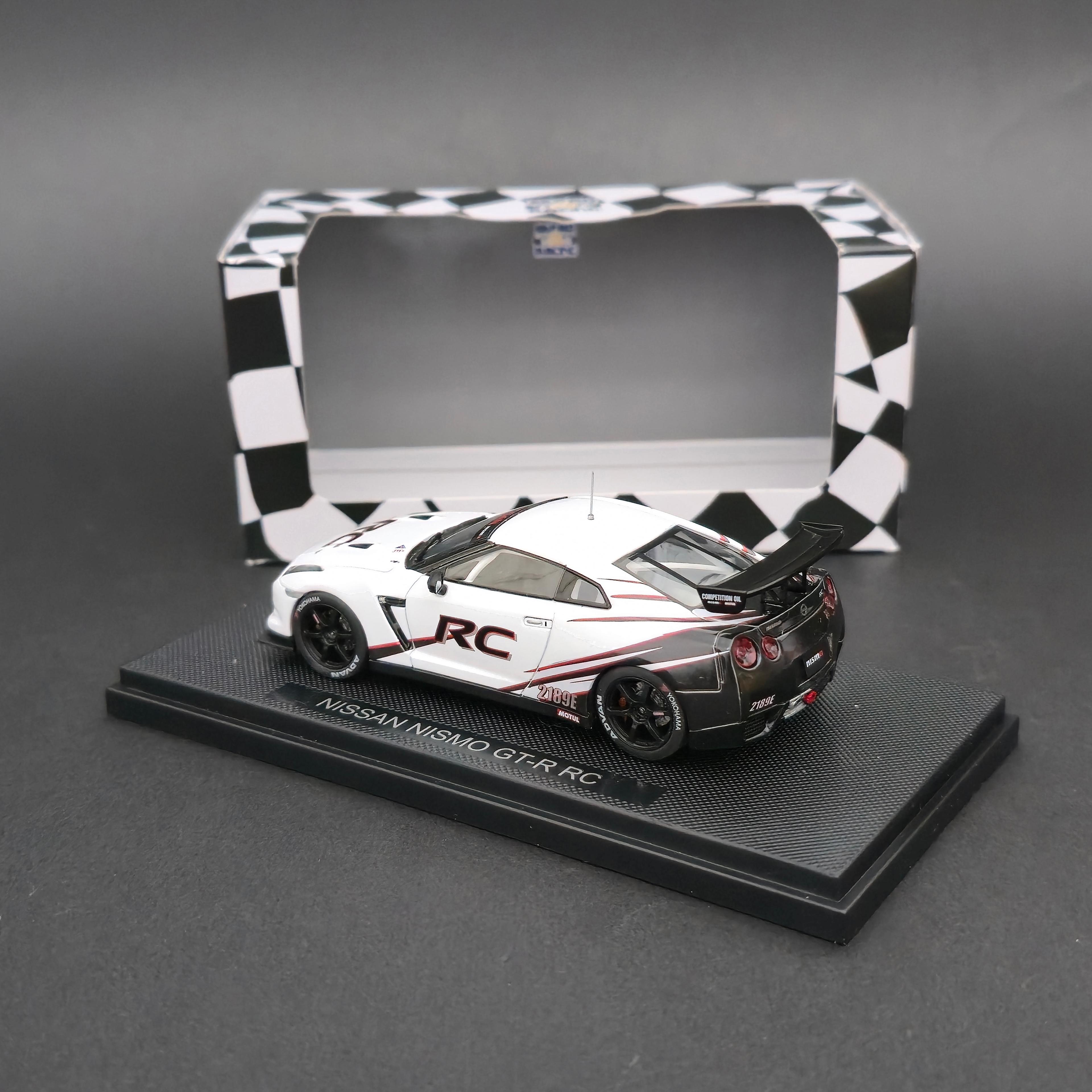 1:43 Ebbro Nissan GT-R R35 RC