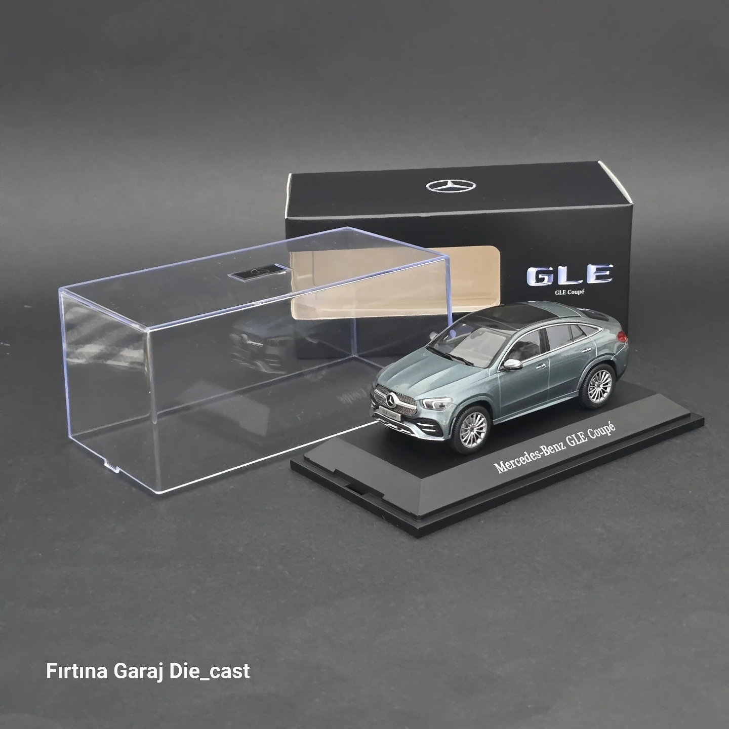 1/43 Mercedes GLE Coupe 