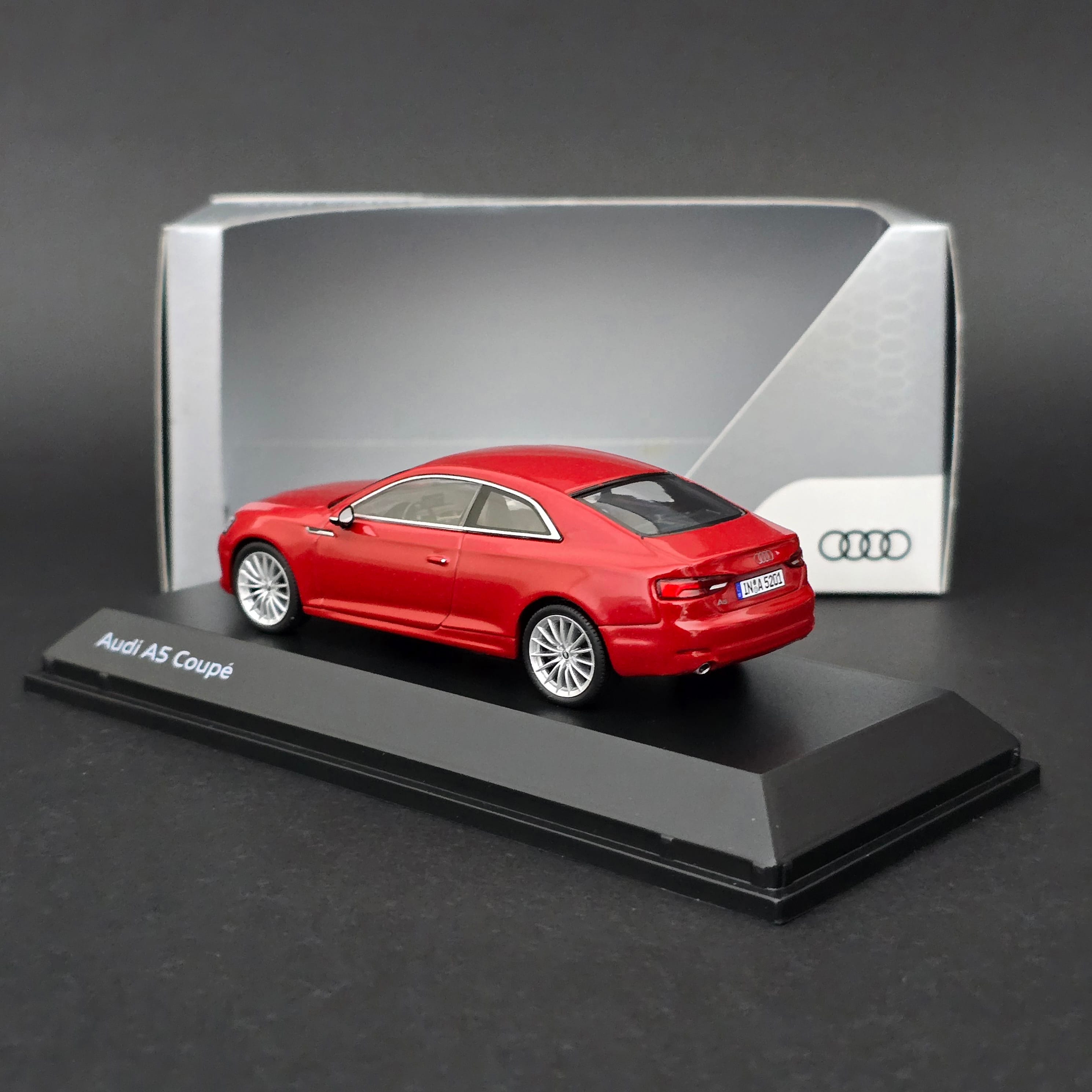 1:43 Spark Audi A5 Coupe