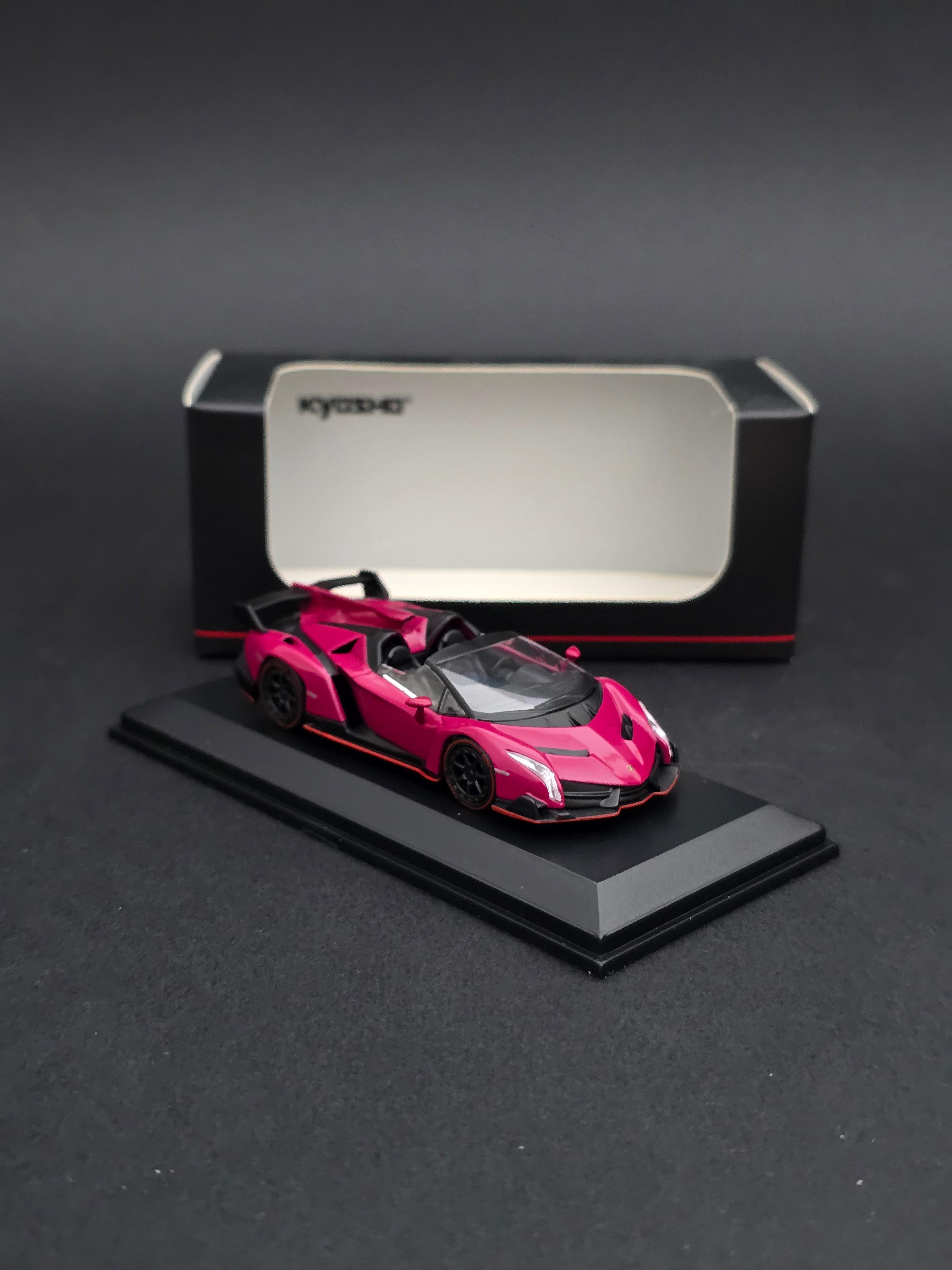 1:64 Kyosho Lamborghini Veneno Roadster