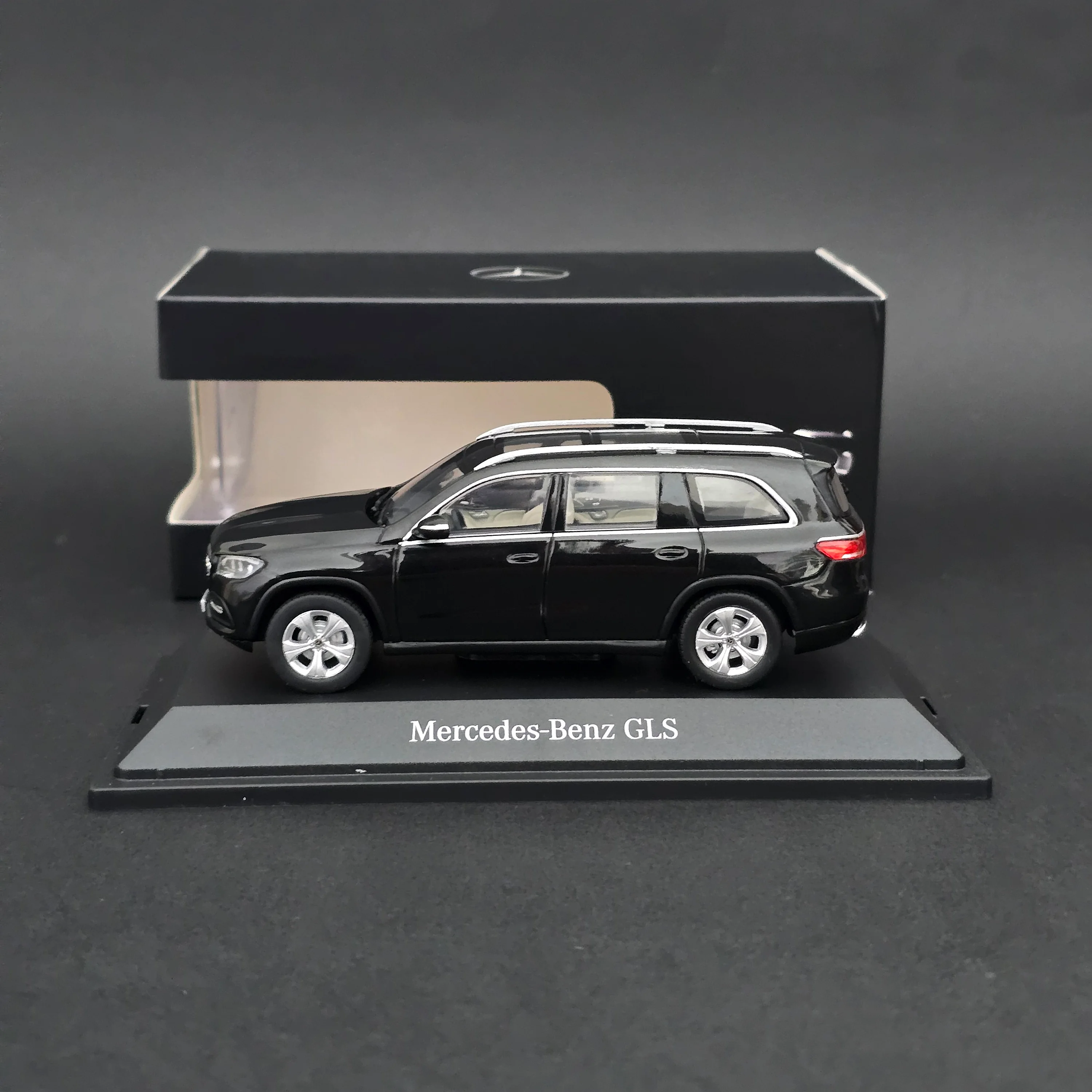 1/43 Mercedes GLS