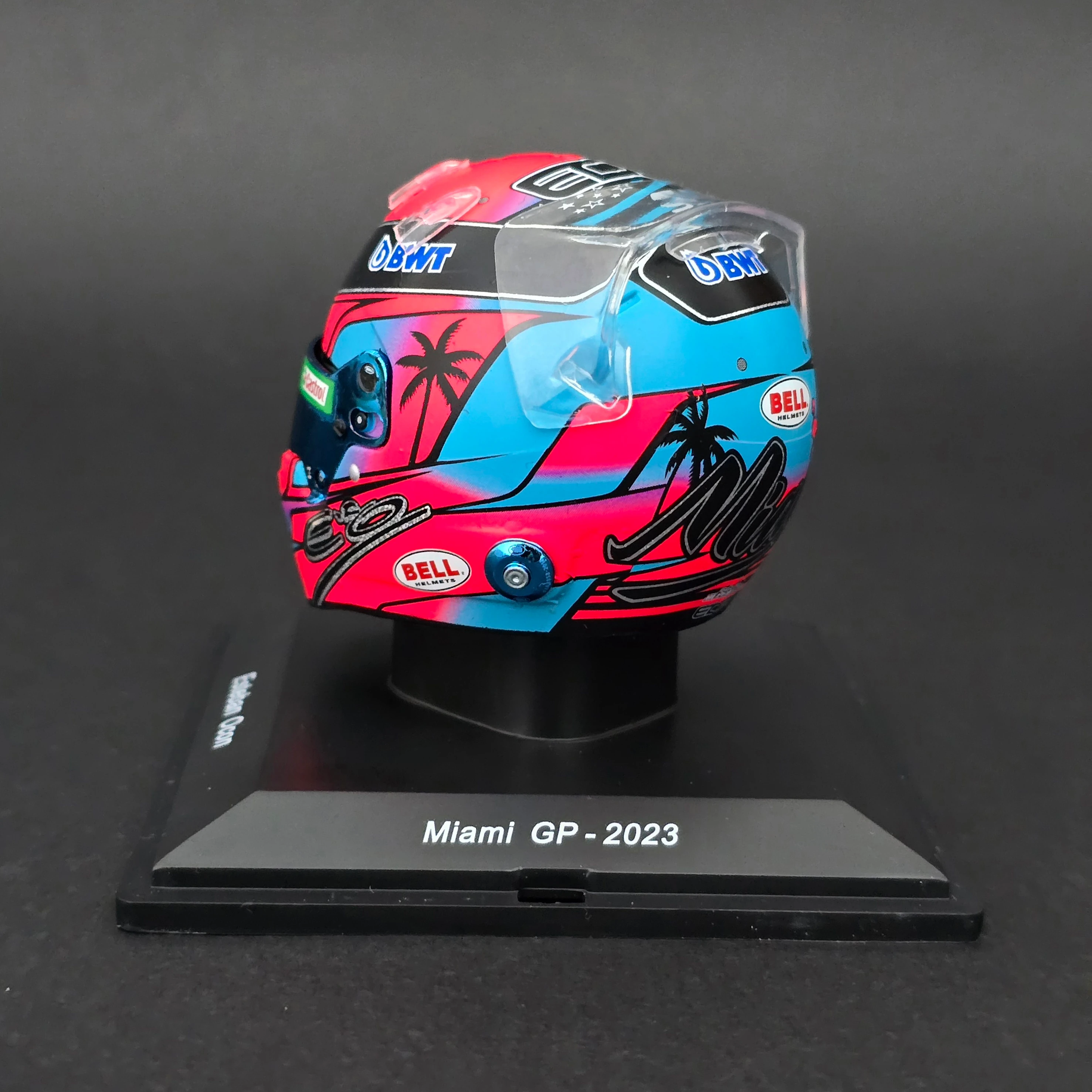 1:5 Spark Esteban Ocon 2023 Kask Figürü 
