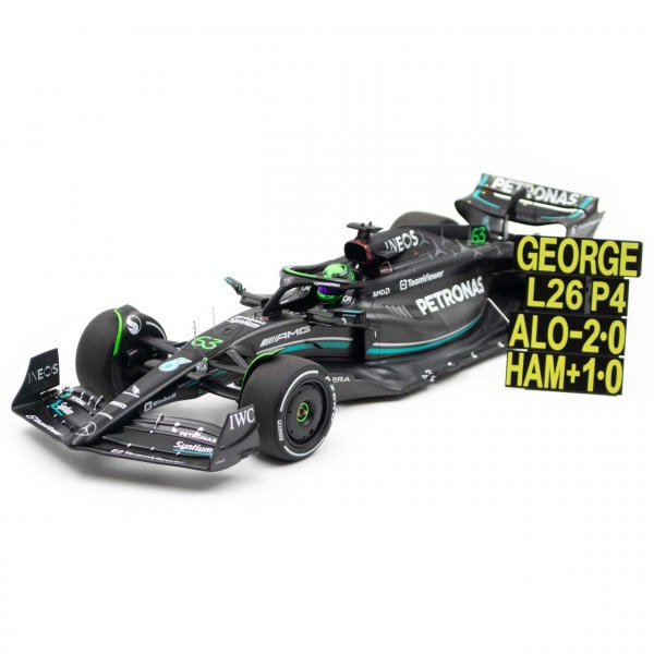 1:18 Minichamps Mercedes AMG W14 George Russell 