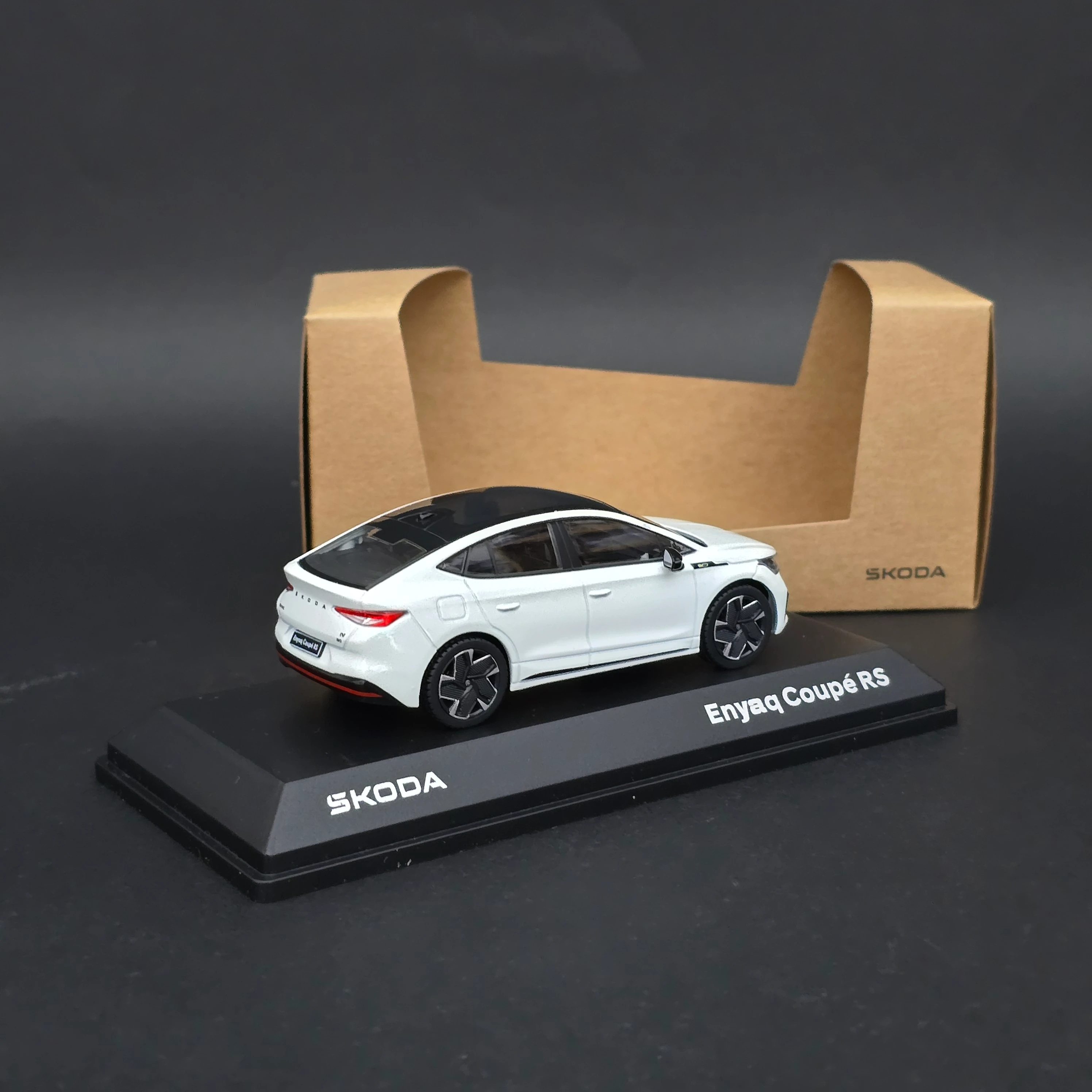 1:43 Skoda Enyaq Coupe RS