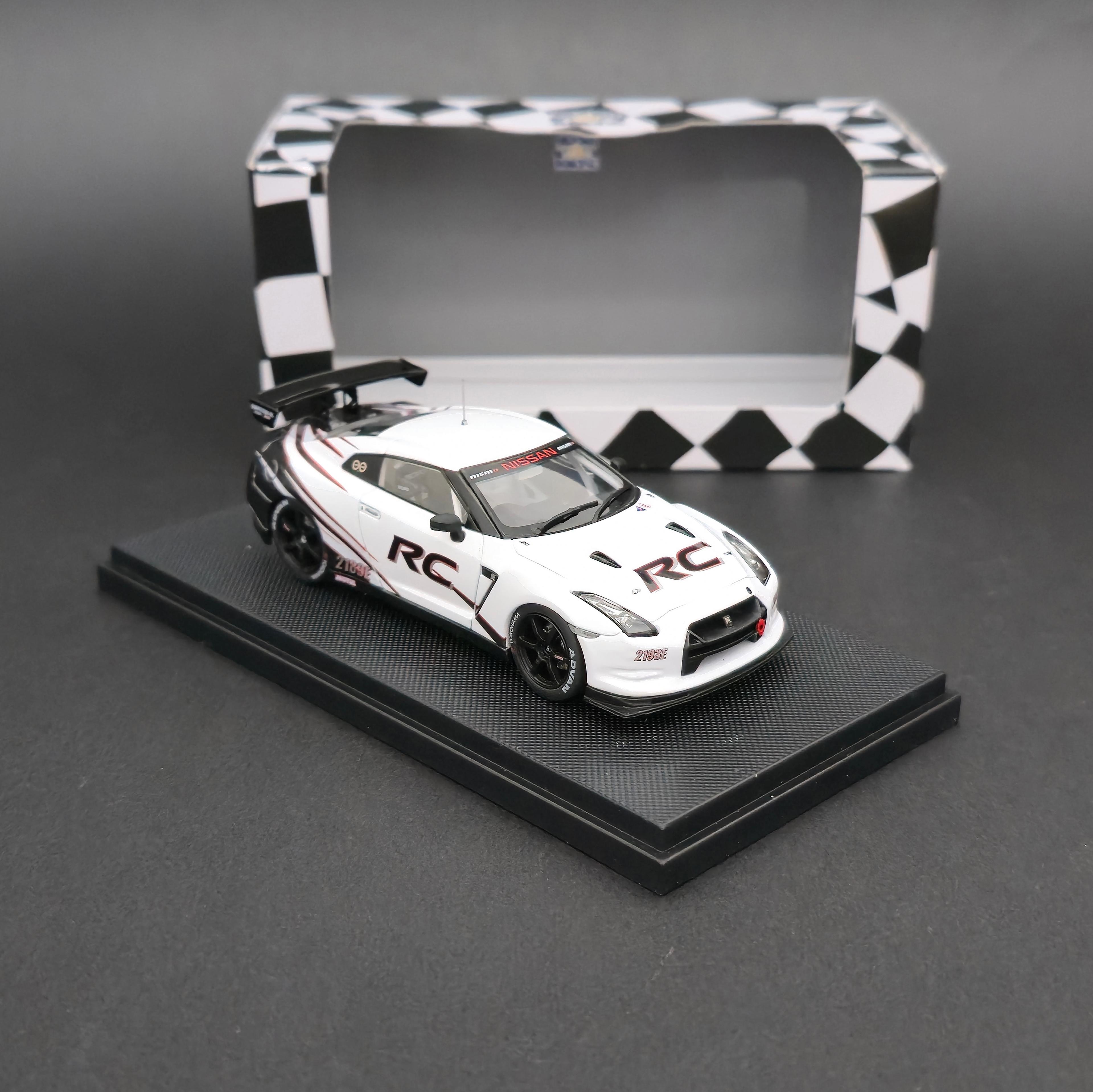 1:43 Ebbro Nissan GT-R R35 RC
