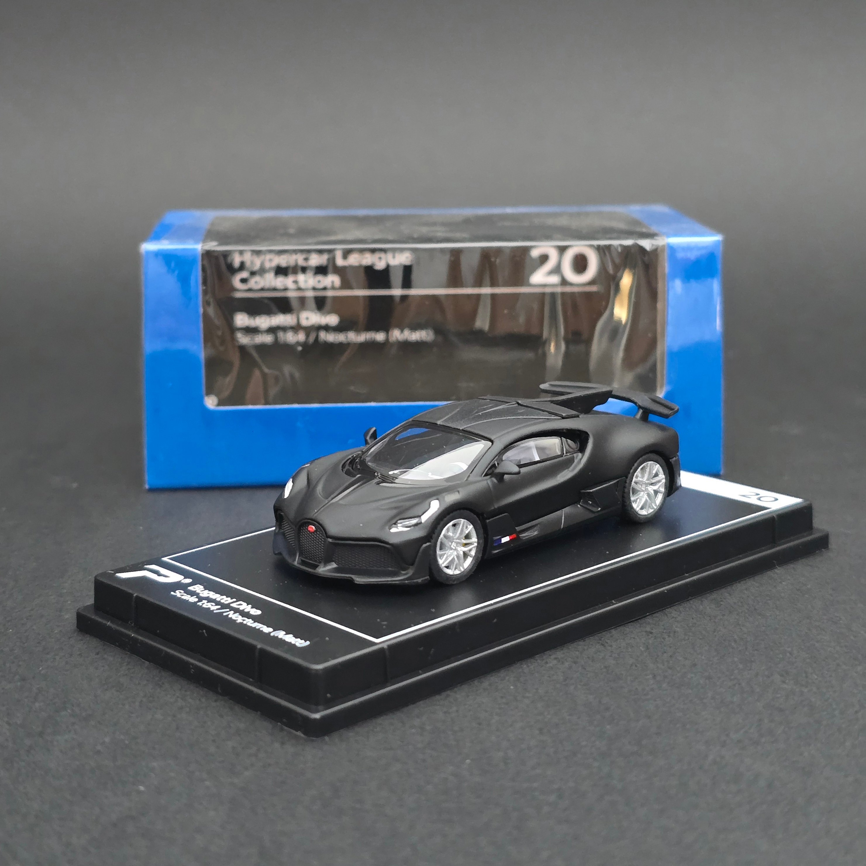 1:64 Postercar Bugatti Divo