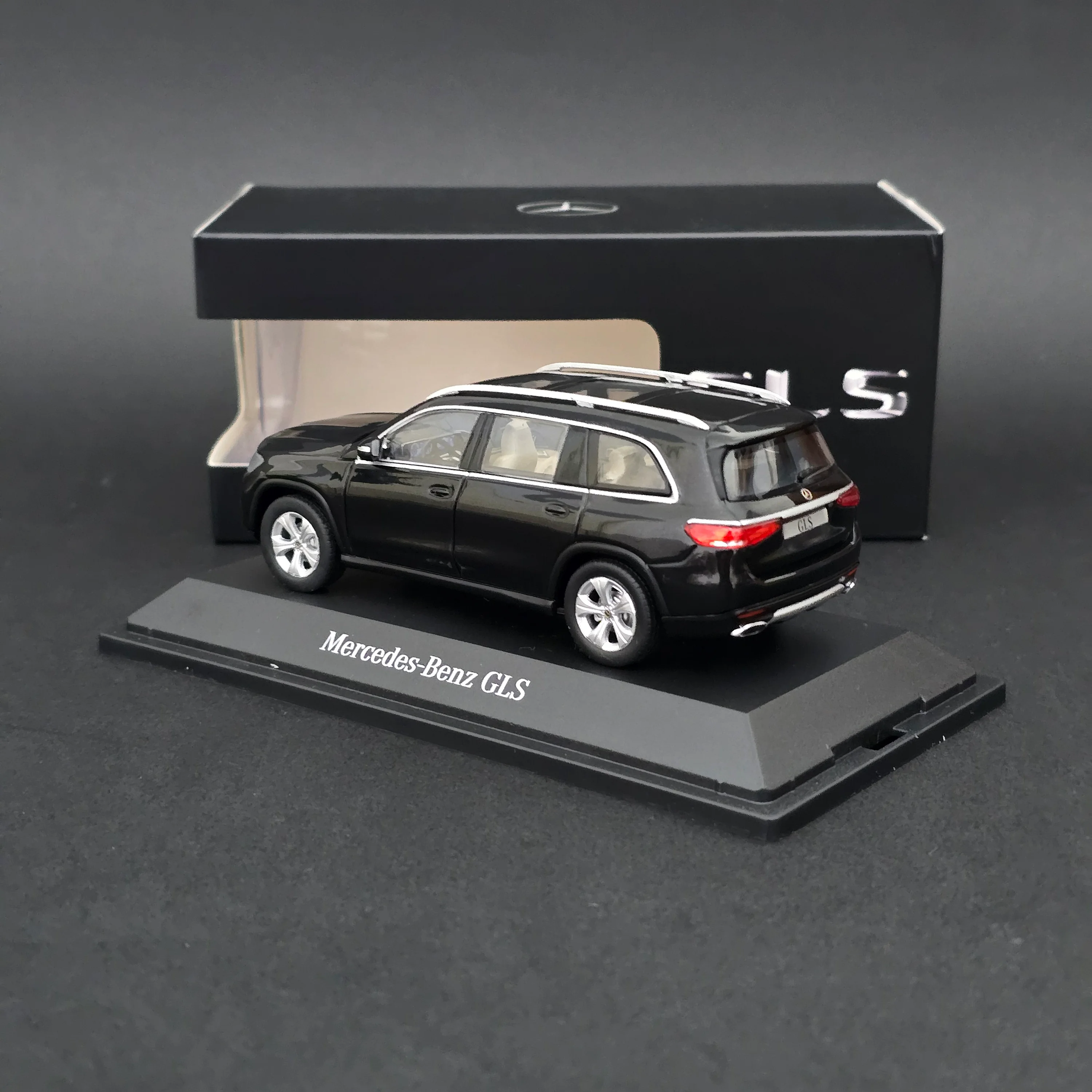 1/43 Mercedes GLS