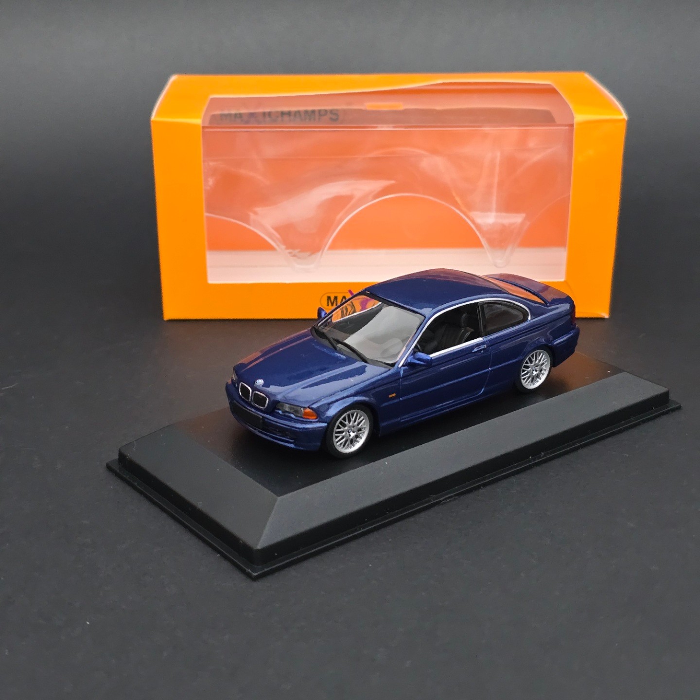 1:43 BMW 328 ci E46