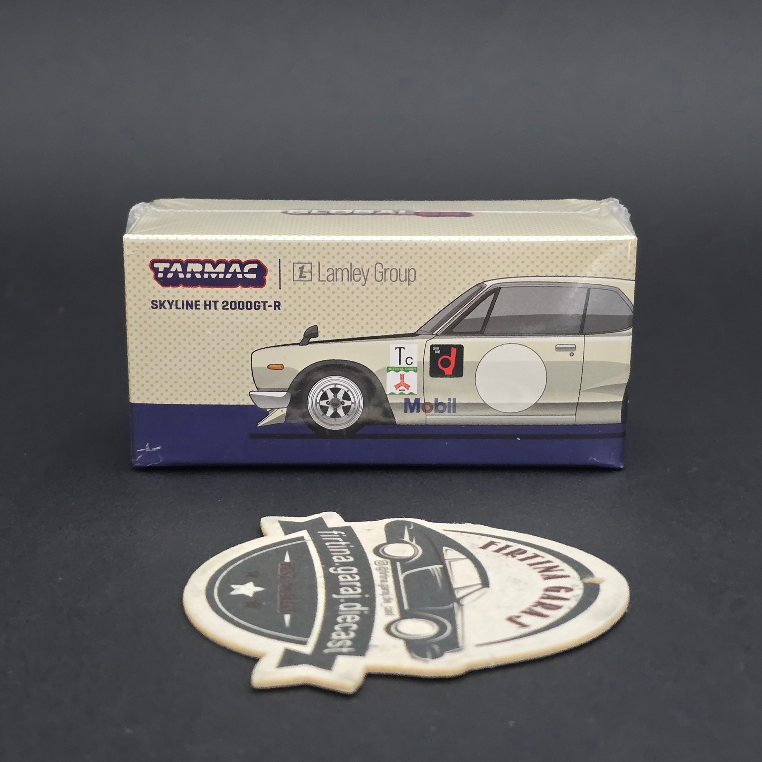 1:64 Tarmac Nissan Skyline 2000 GTR