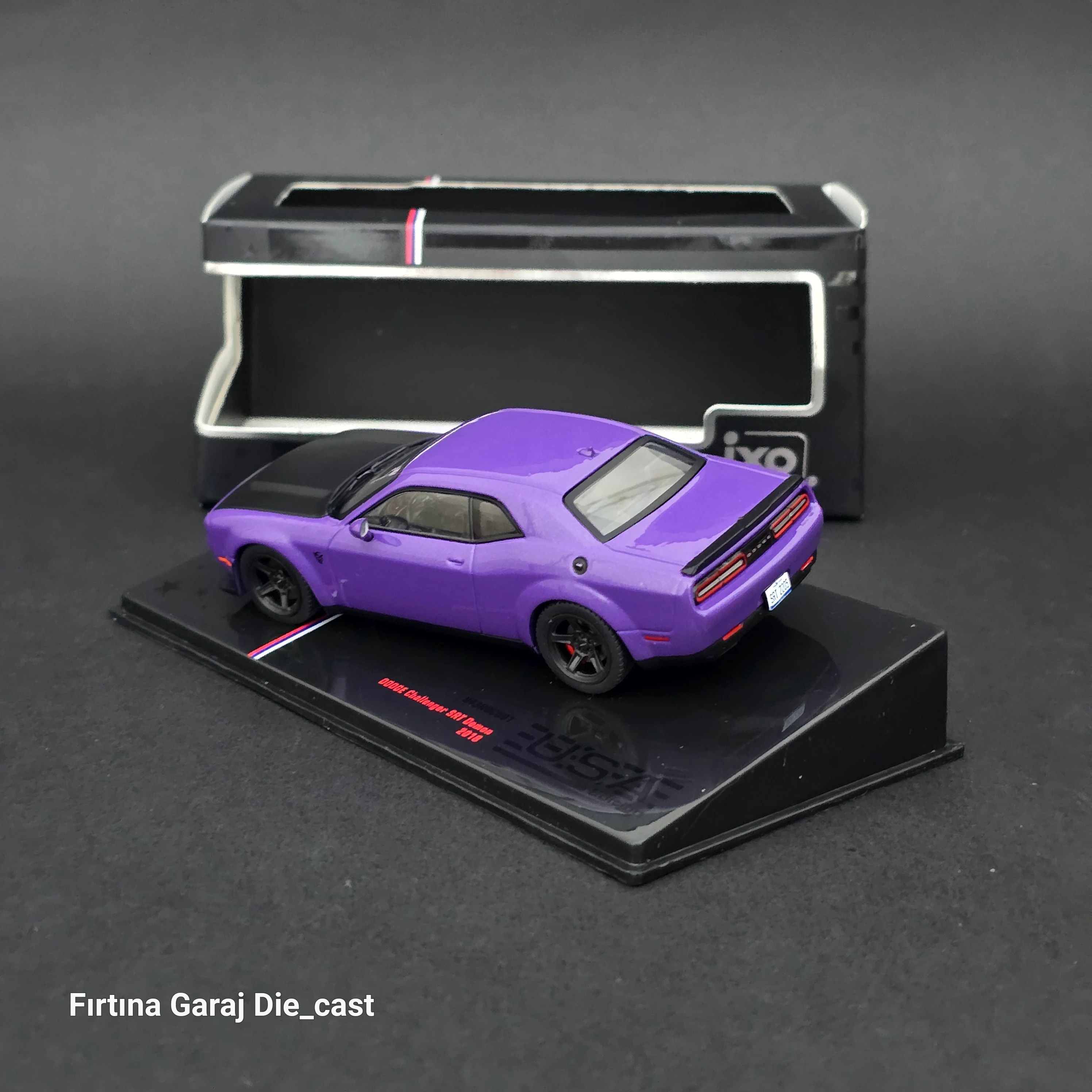 1/43 Dodge Challenger SRT 2018