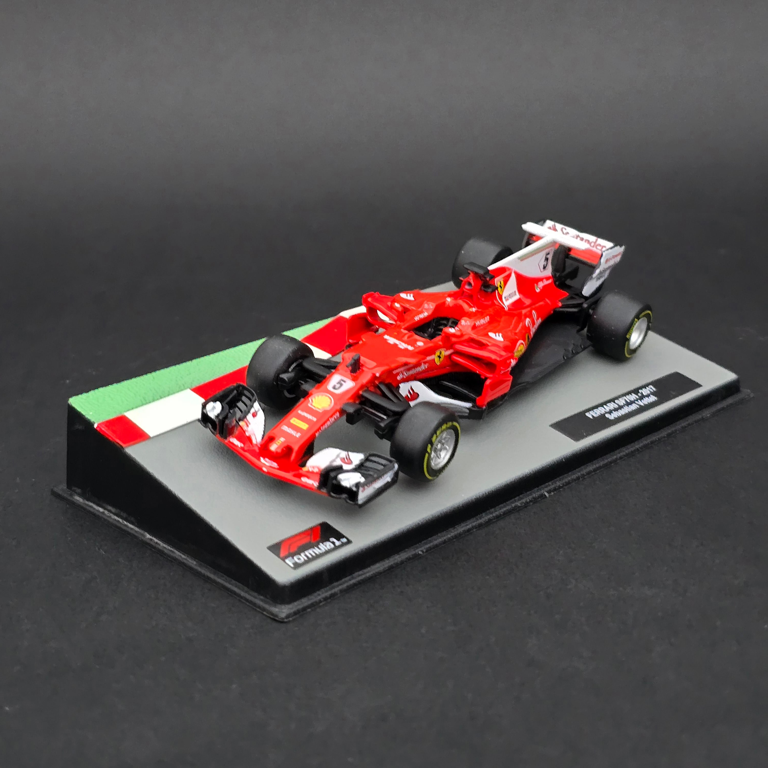 1:43 Ferrari SF70H Sebastian Vettel 2017