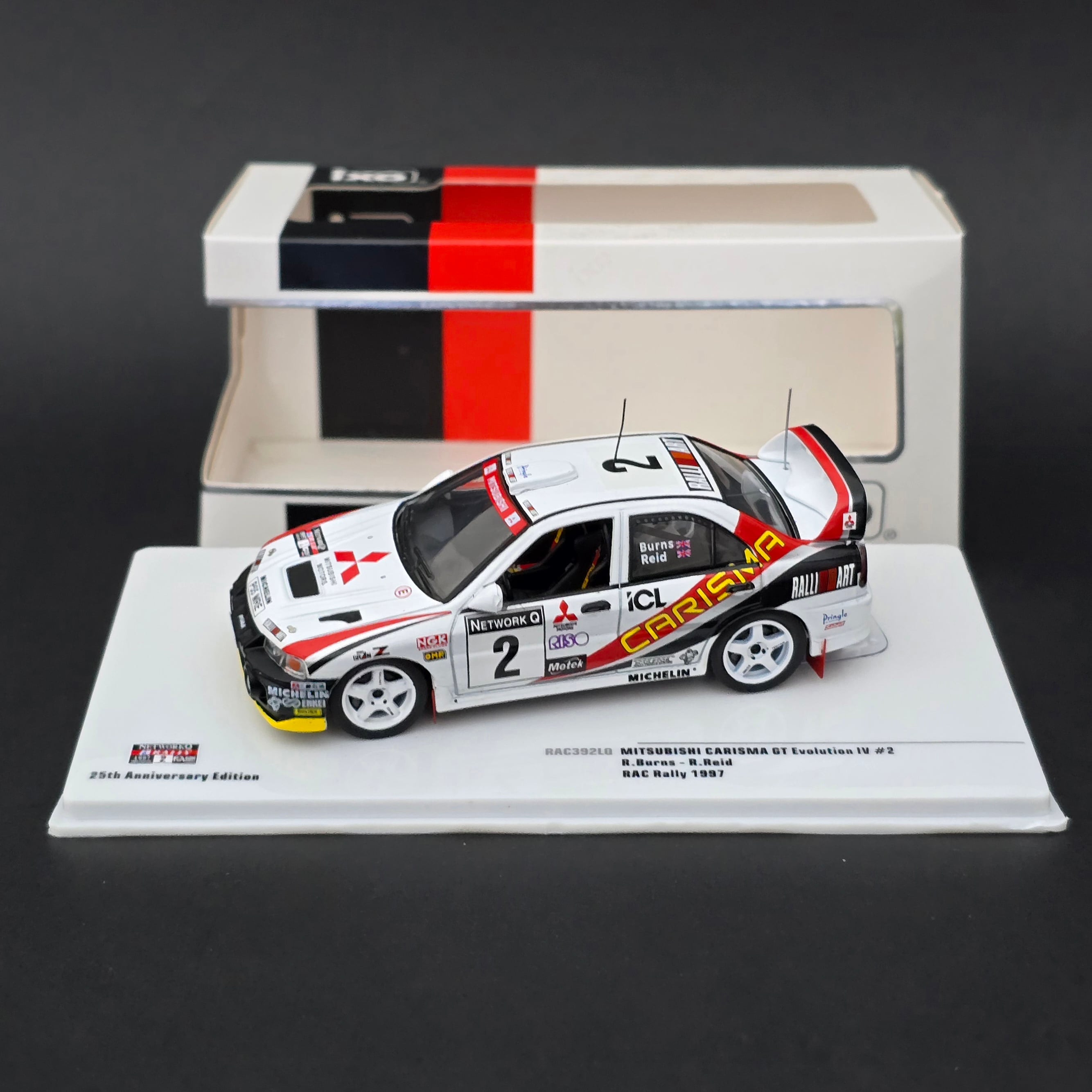 1:43 Mitsubishi Carisma GT Evo IV 1997