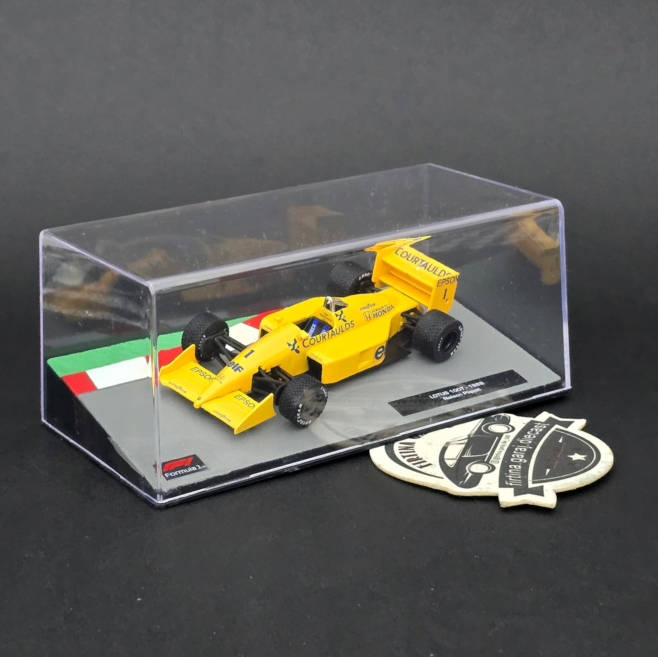1:43 Lotus 100T