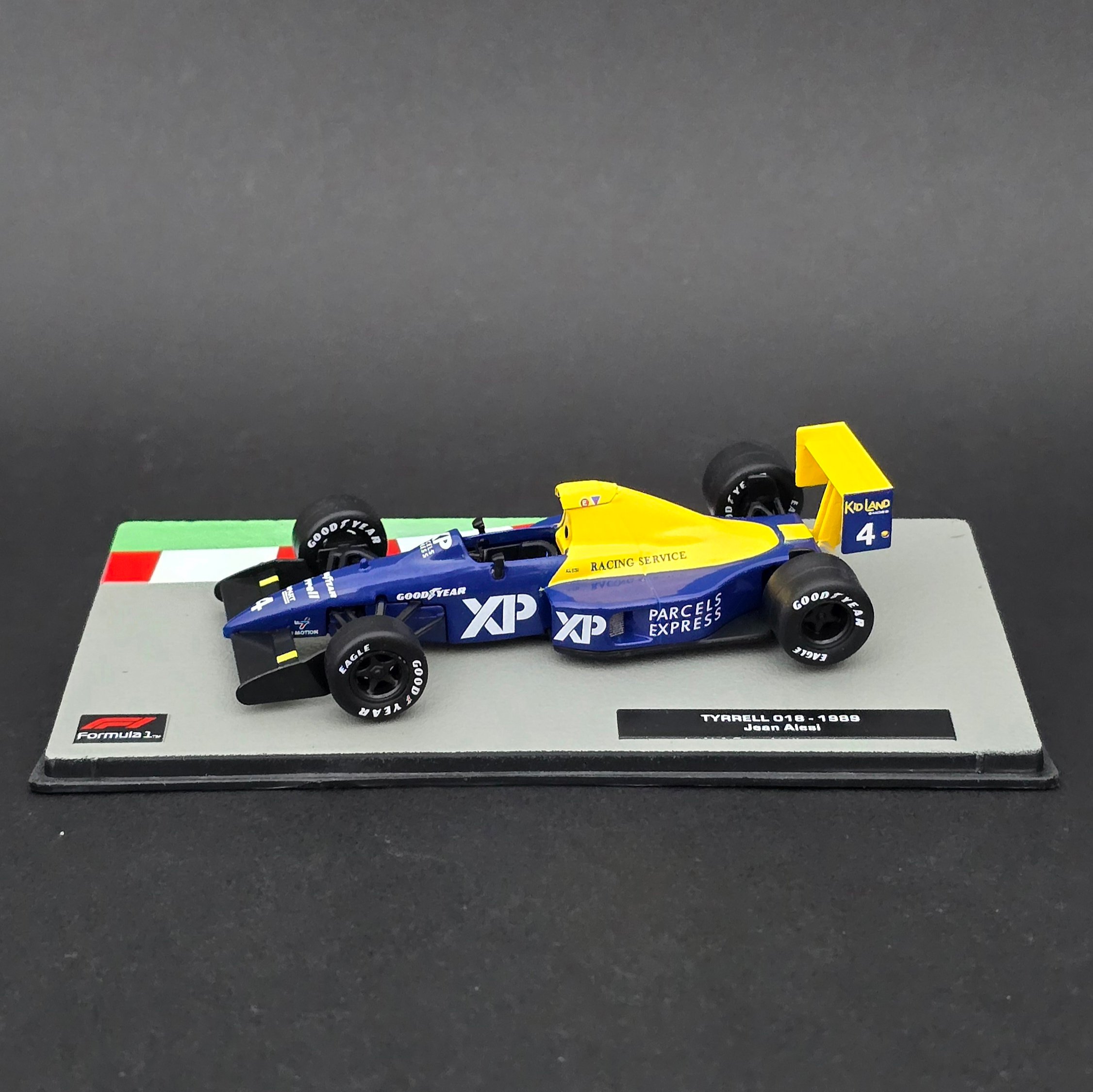 1:43 Tyrrell 018 Jean Alesi 1985
