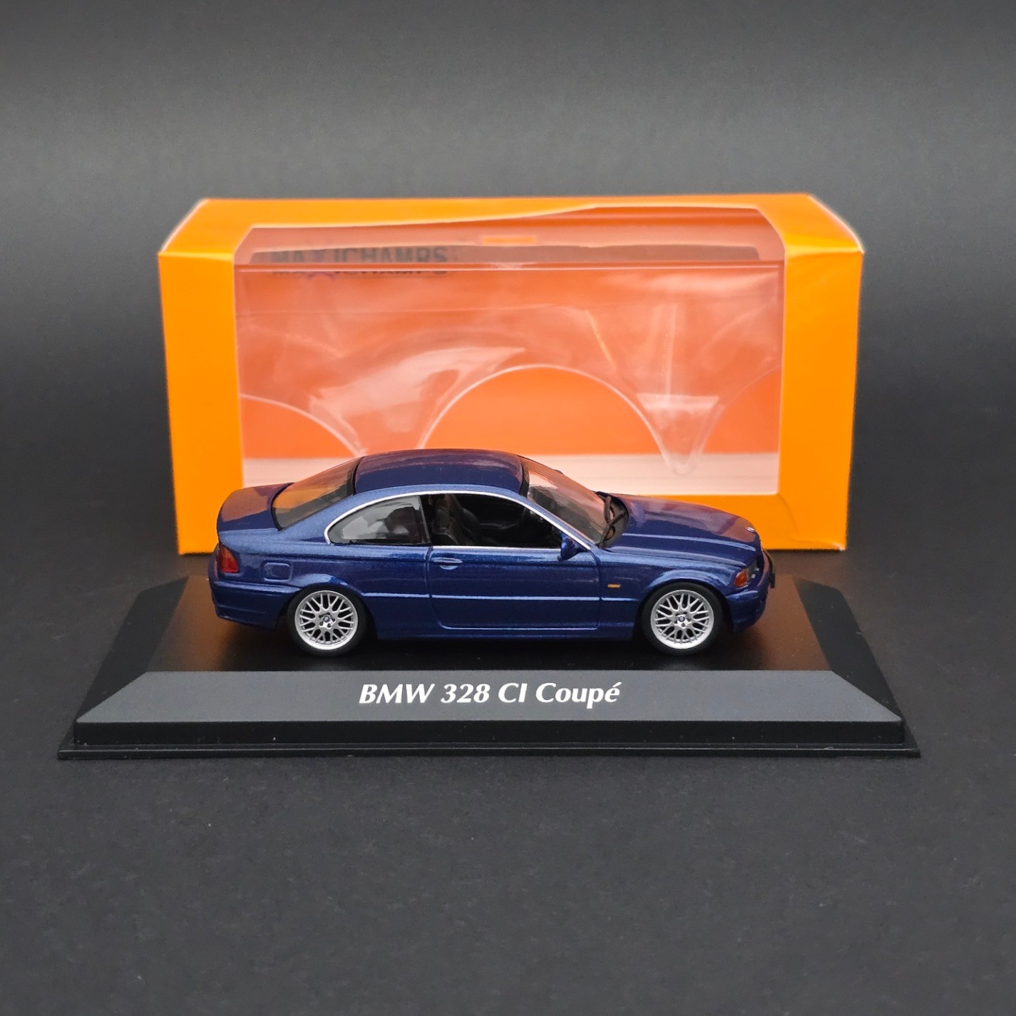 1:43 BMW 328 ci E46