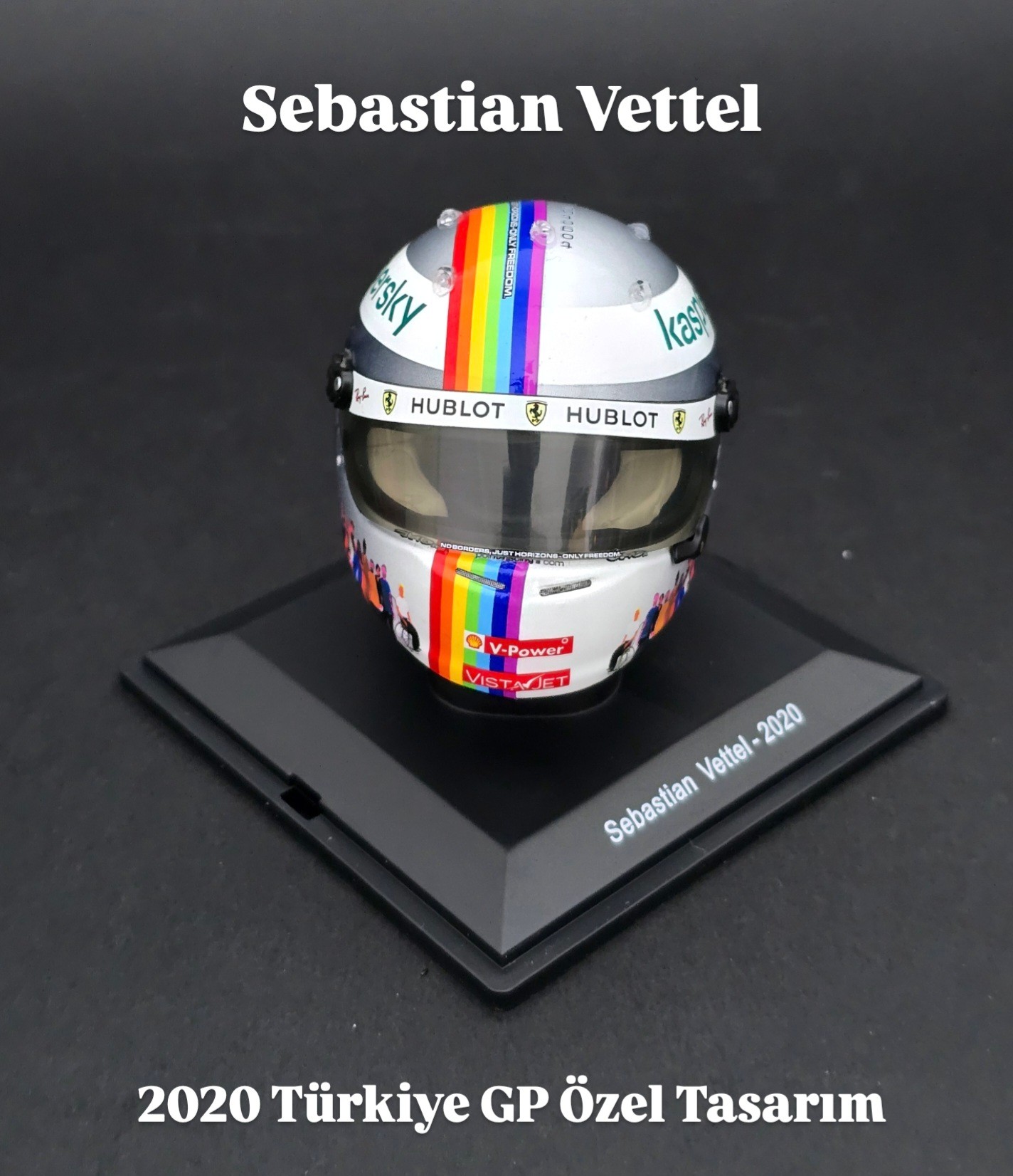 1:5 Sebastian Vettel Kask Figürü 2020 Türkiye GP Özel Tasarım 
