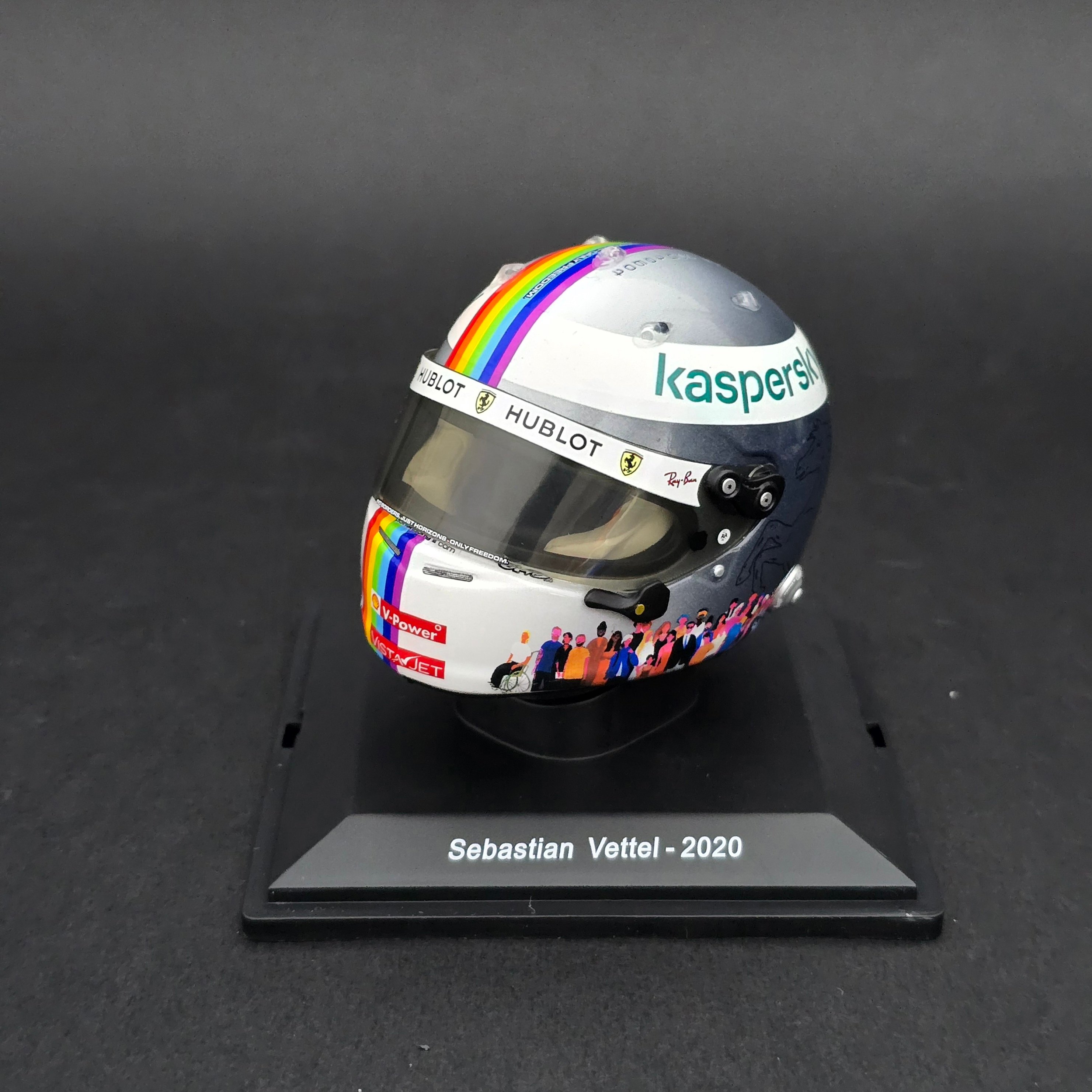 1:5 Sebastian Vettel Kask Figürü 2020 Türkiye GP Özel Tasarım 
