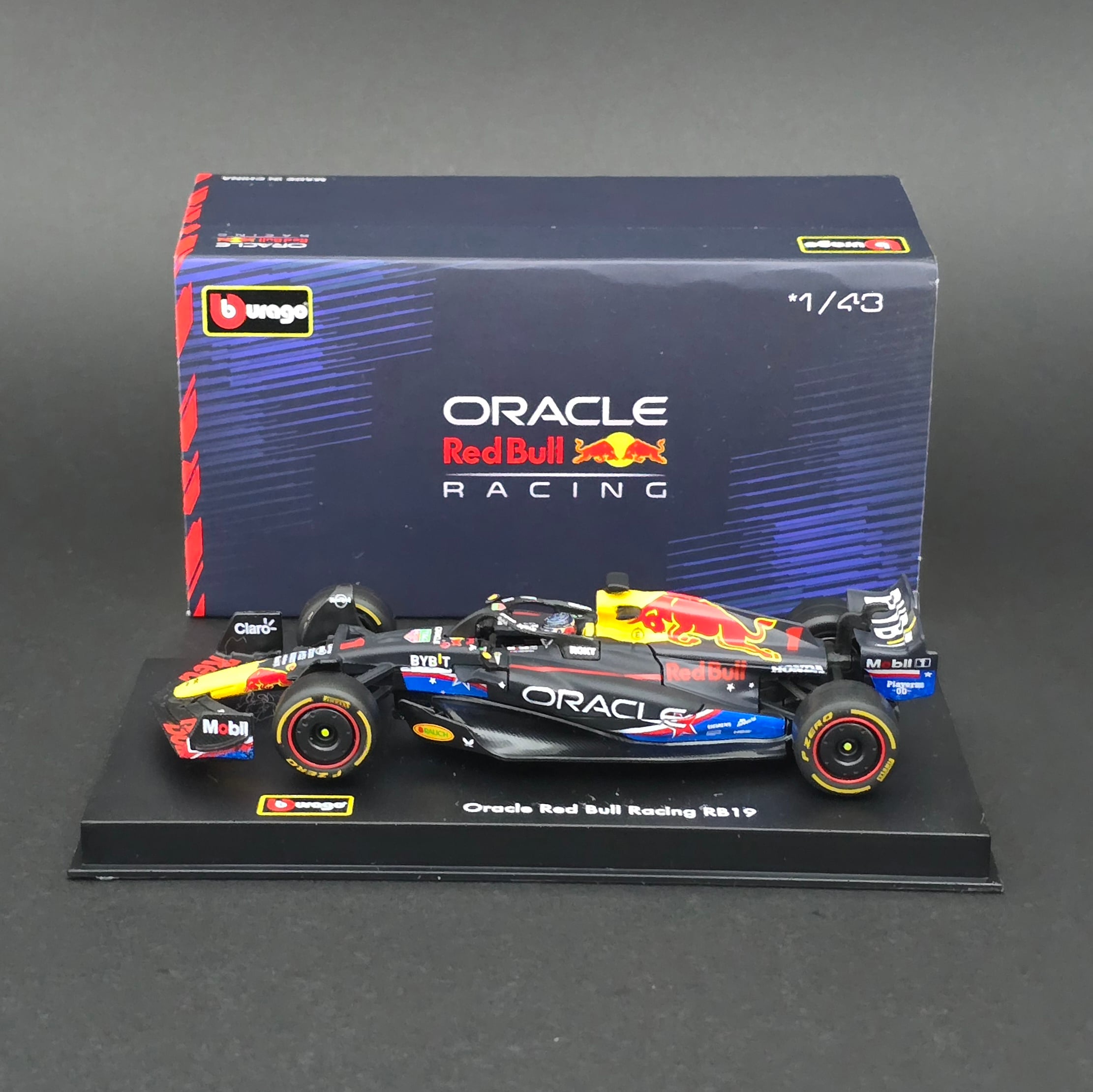 1:43 Redbull Oracle RB19 2023 Dünya Şampiyonu Max Verstappen 