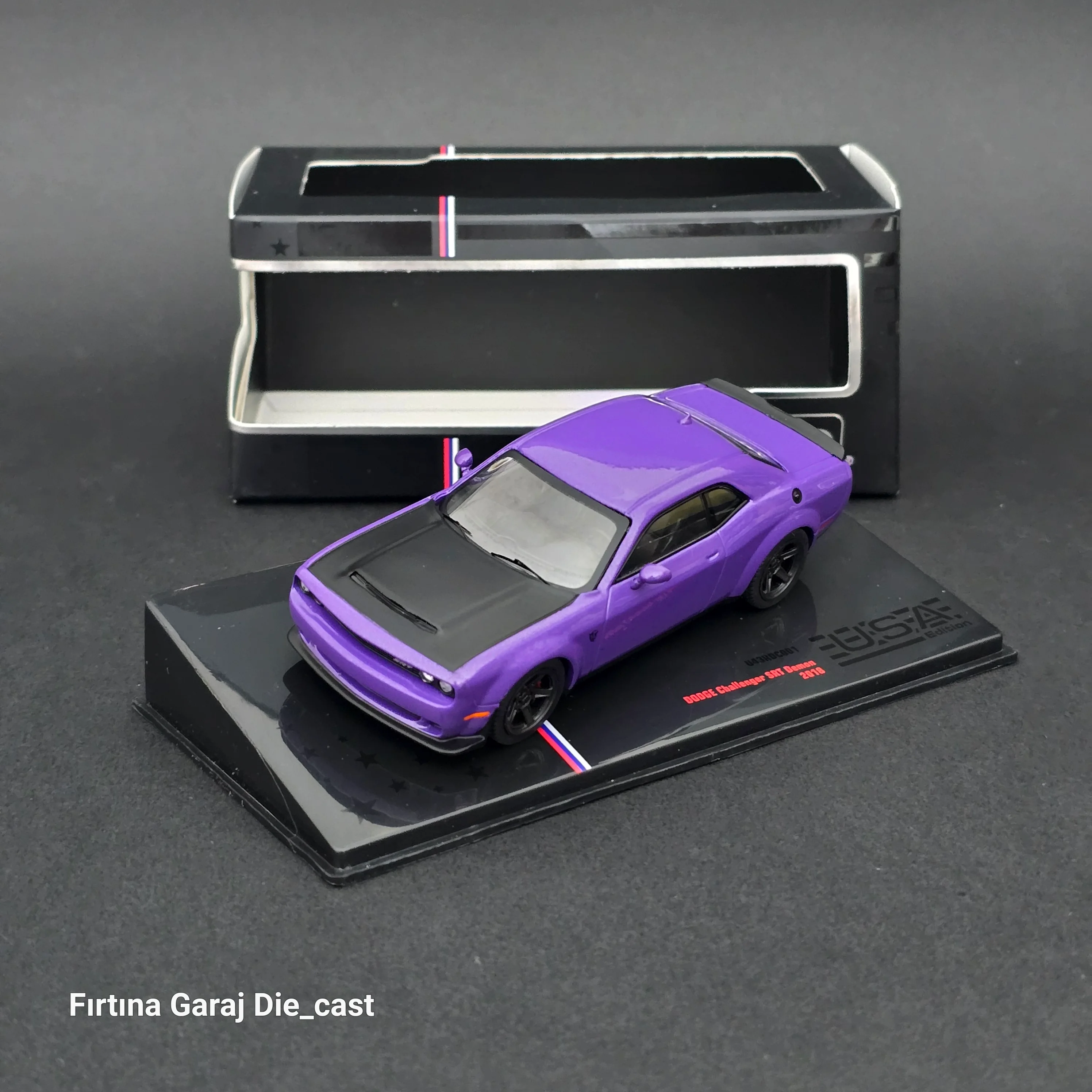 1/43 Dodge Challenger SRT 2018