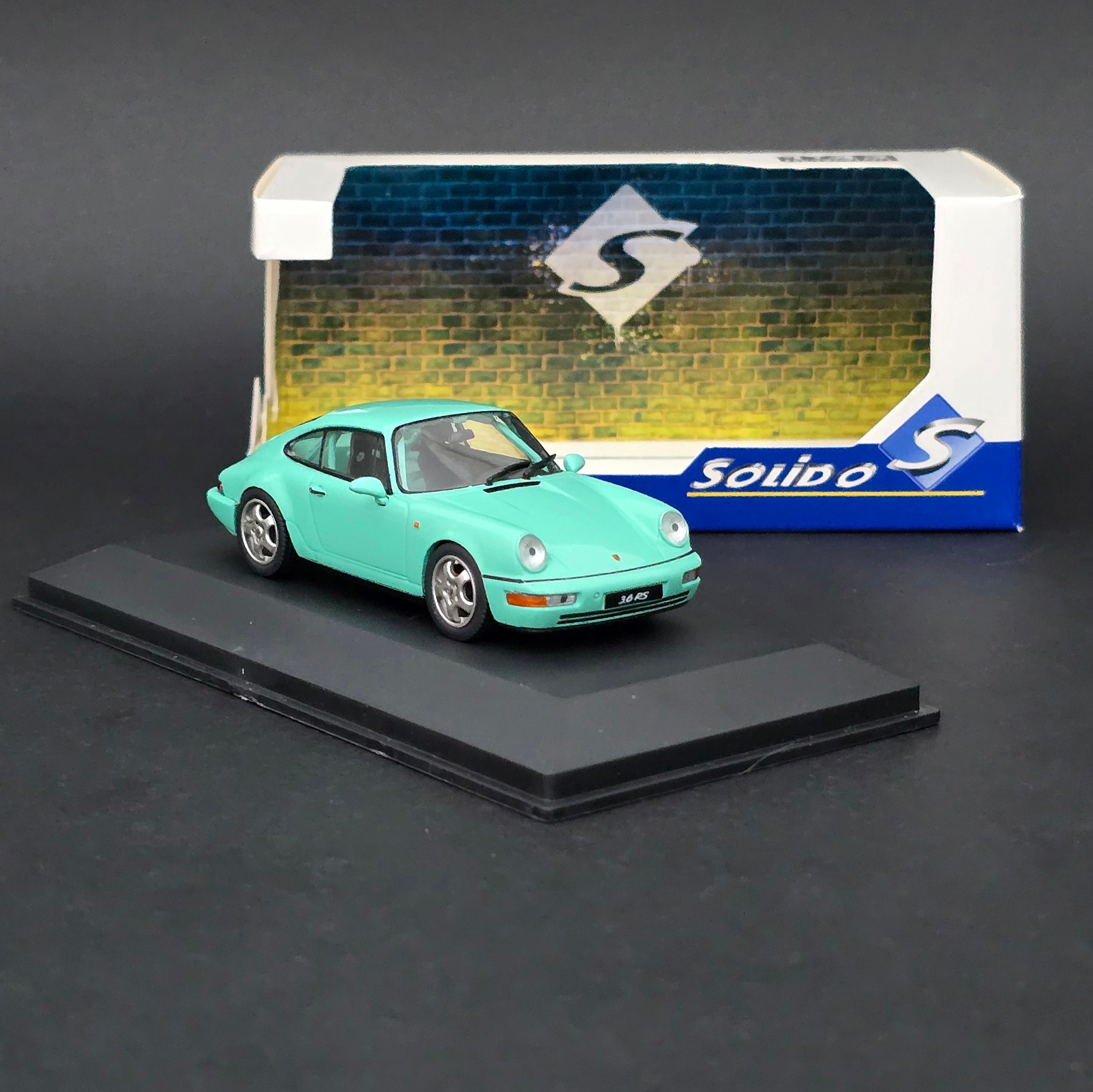 1:43 Solido Porsche 911 RS (964)ClupSport