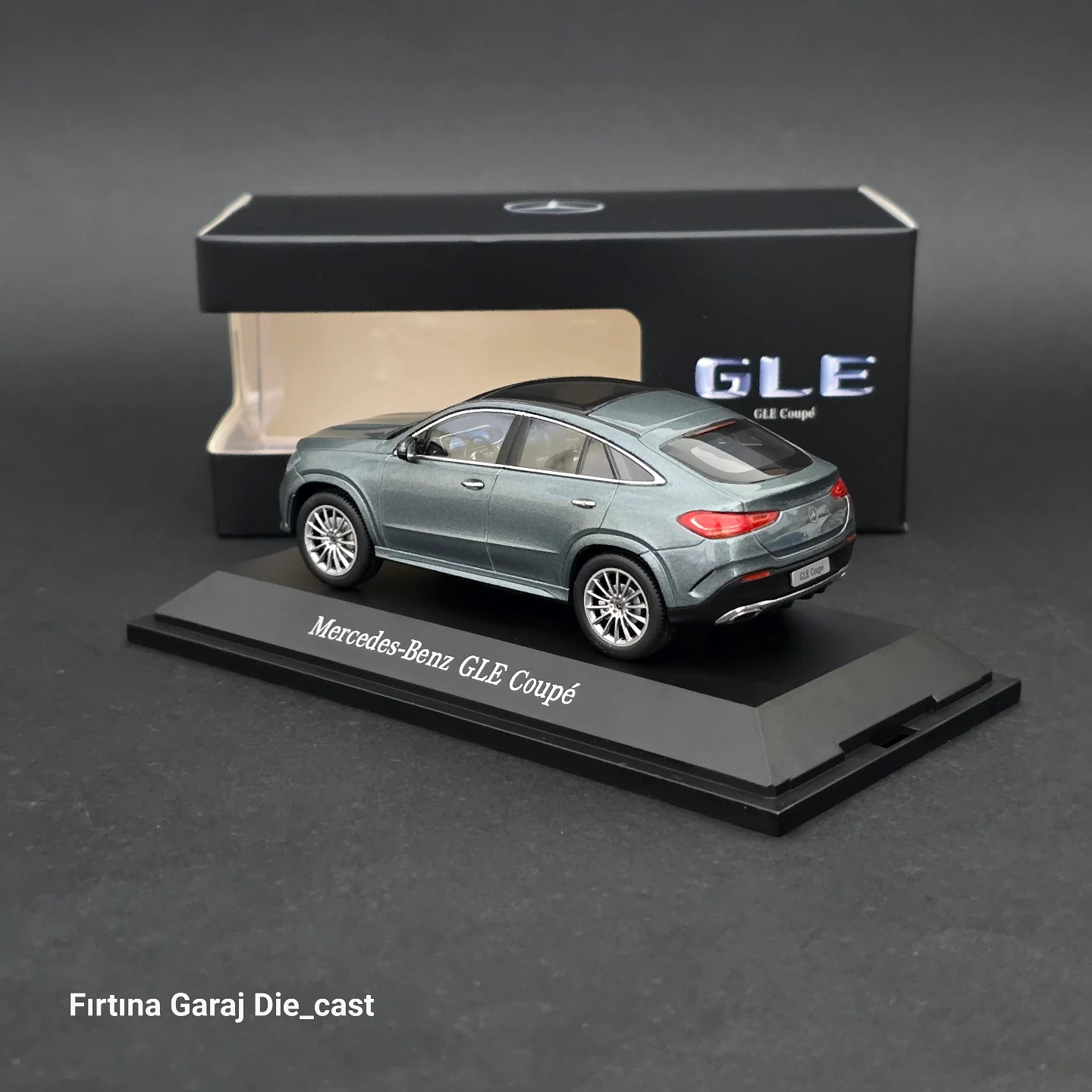 1/43 Mercedes GLE Coupe 