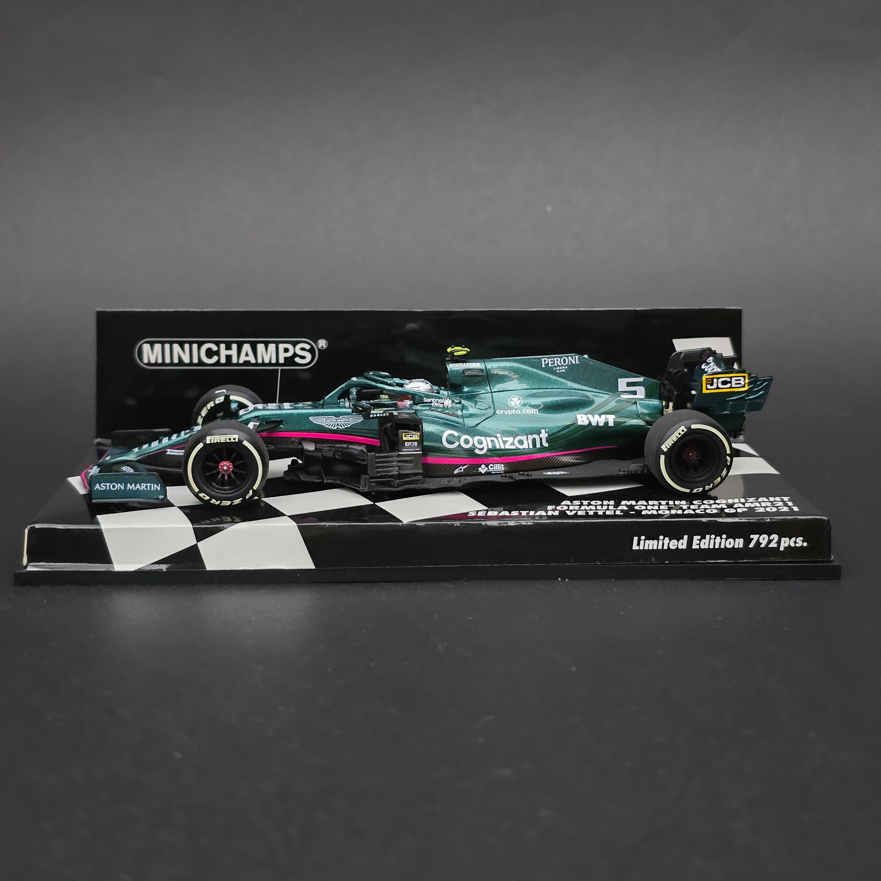 1/43 Minichamps Aston Martin AMR21 Sebastian Vettel 2021