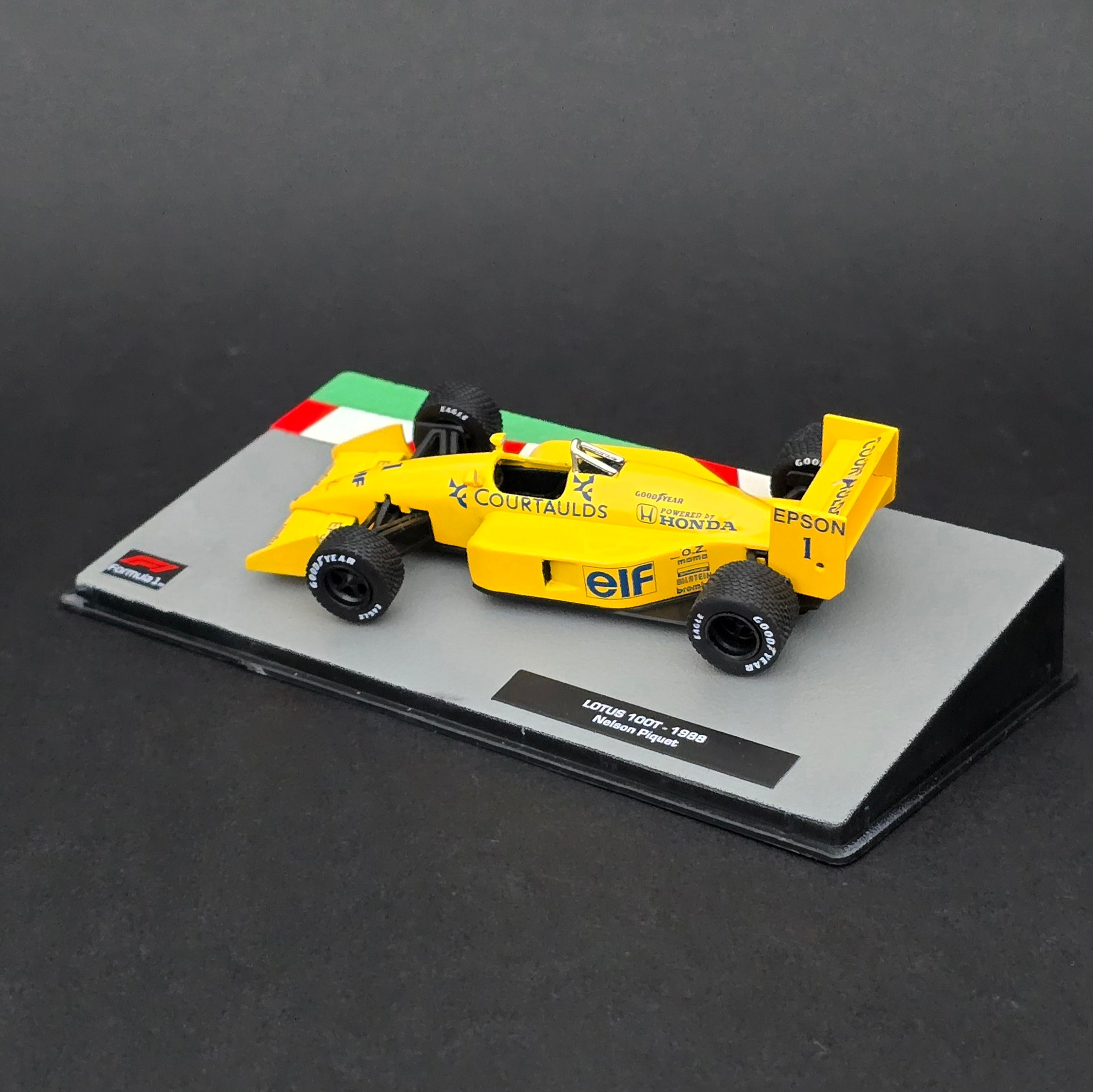 1:43 Lotus 100T