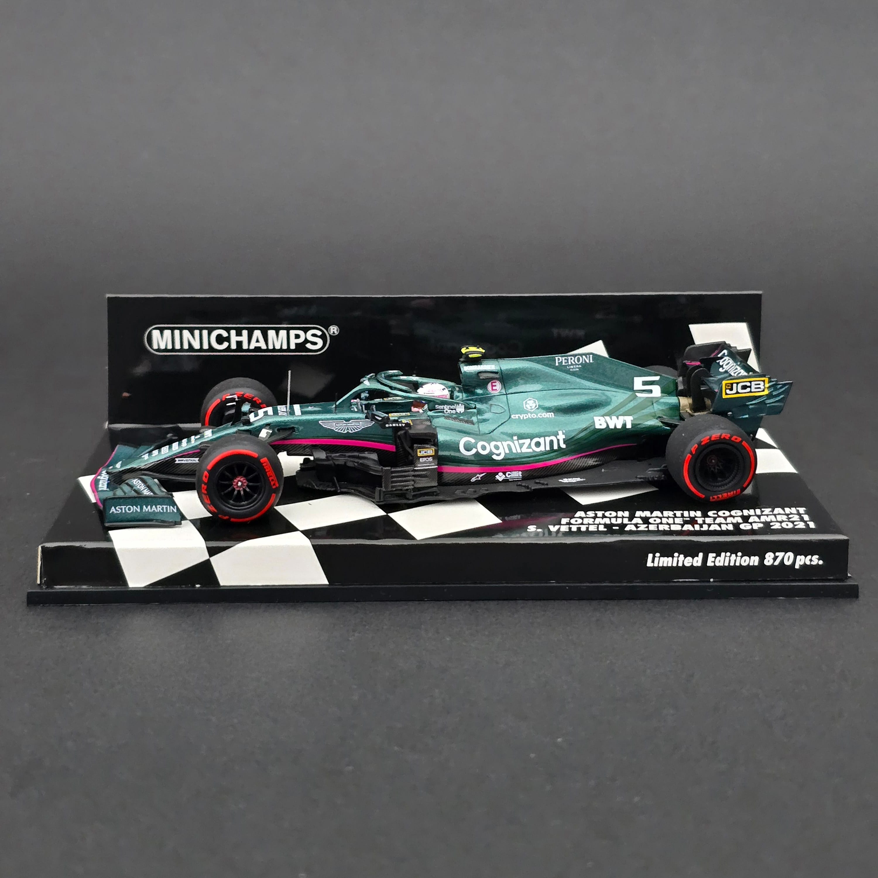1:43 Aston Martin AMR21 Sebastian Vettel 2021
