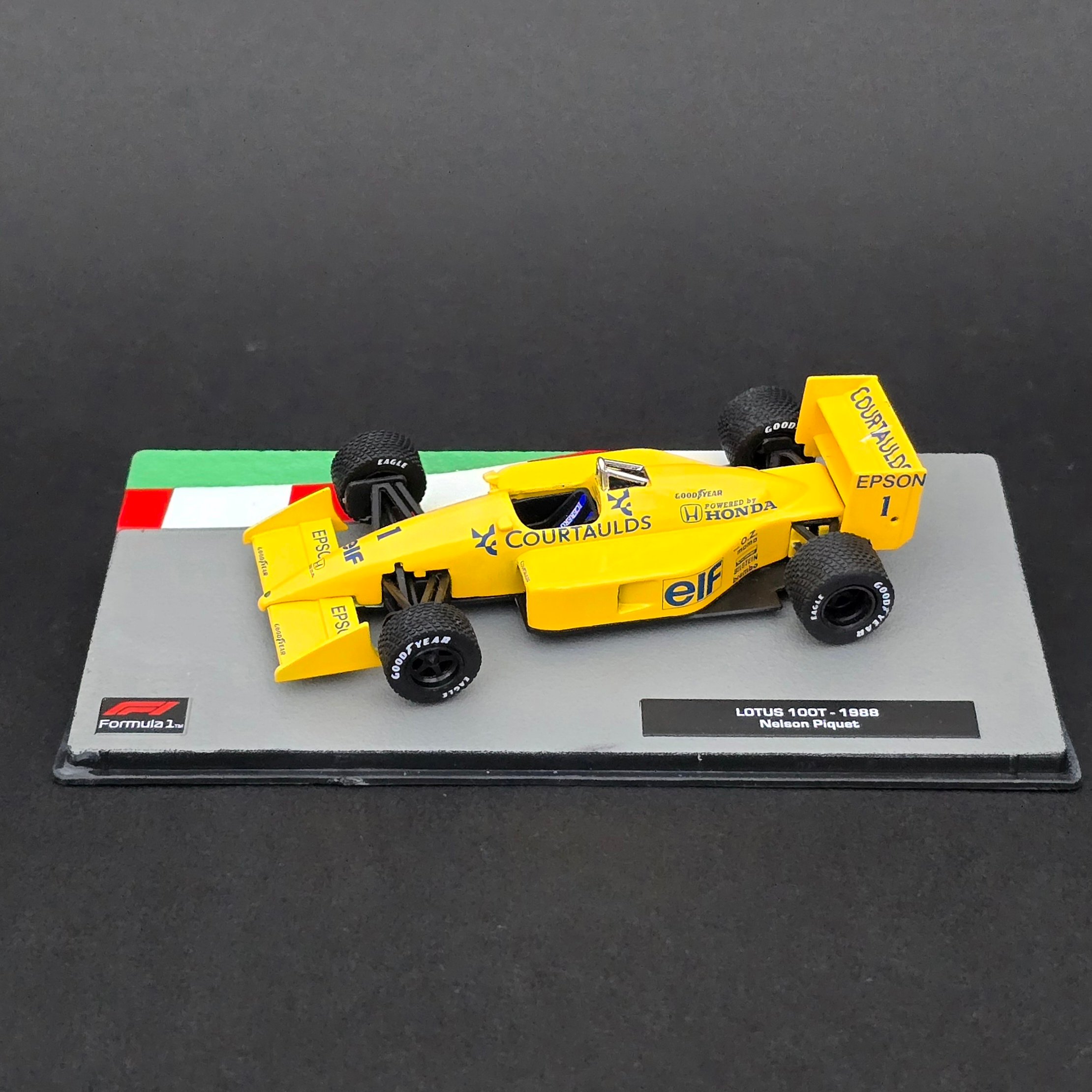 1:43 Lotus 100T