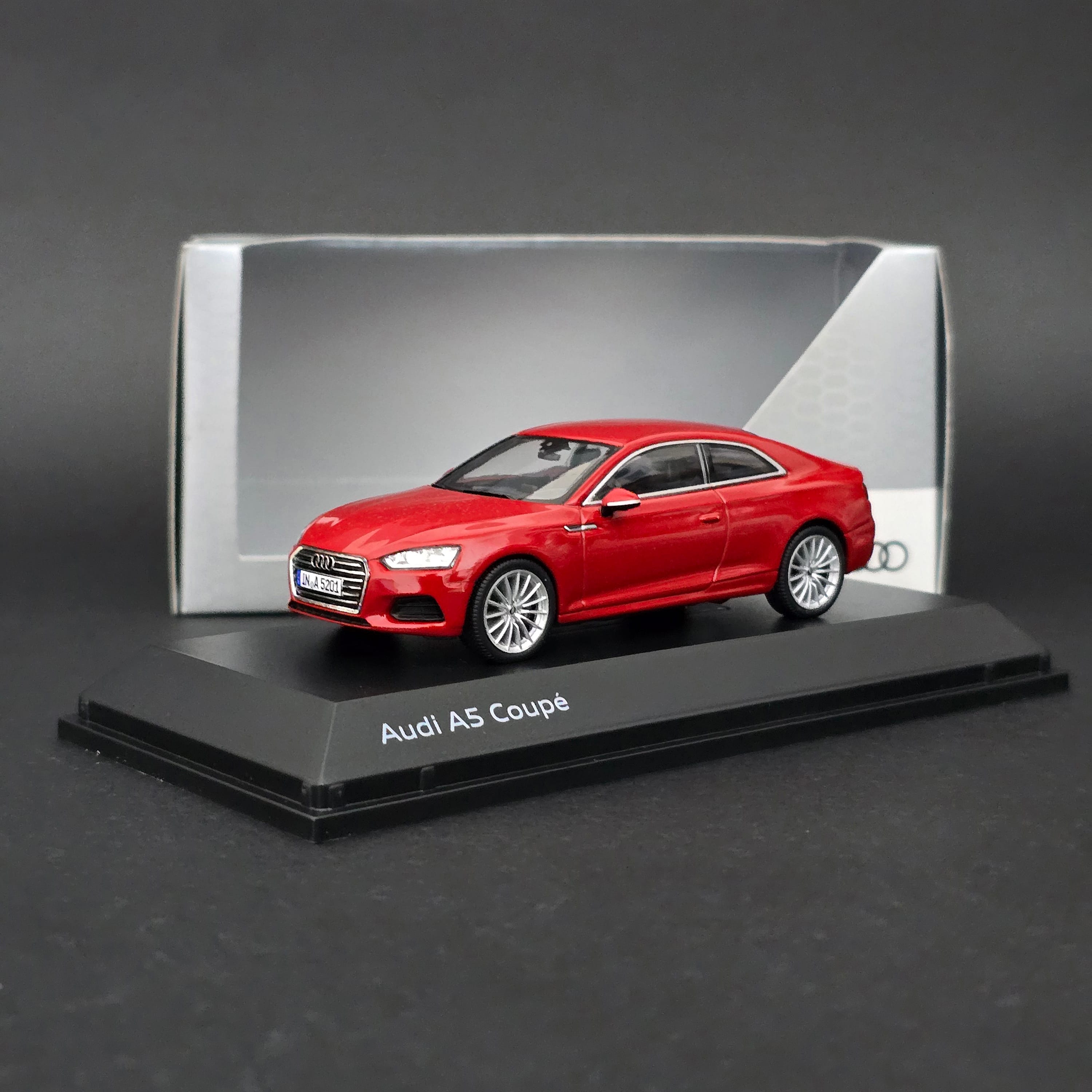 1:43 Spark Audi A5 Coupe