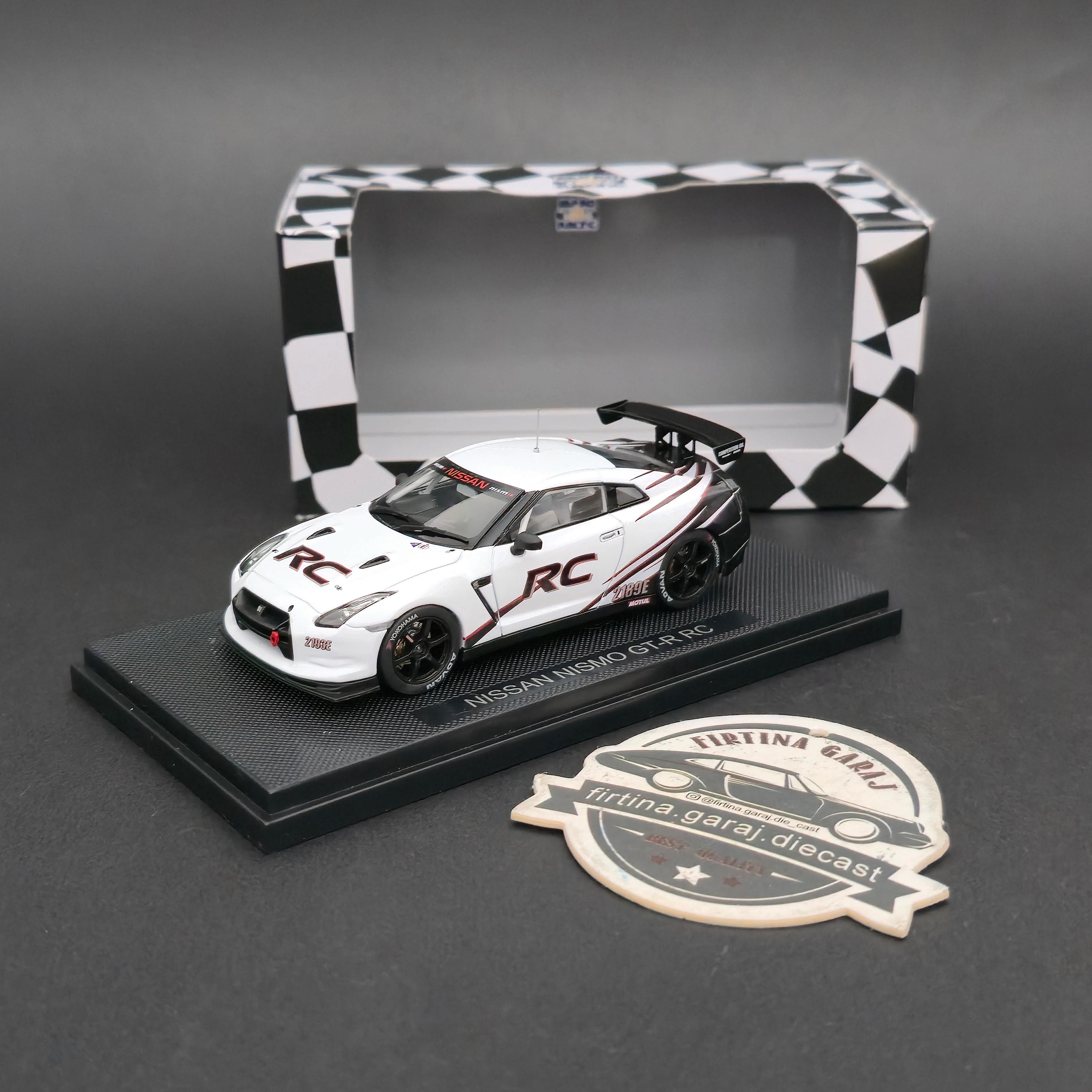 1:43 Ebbro Nissan GT-R R35 RC