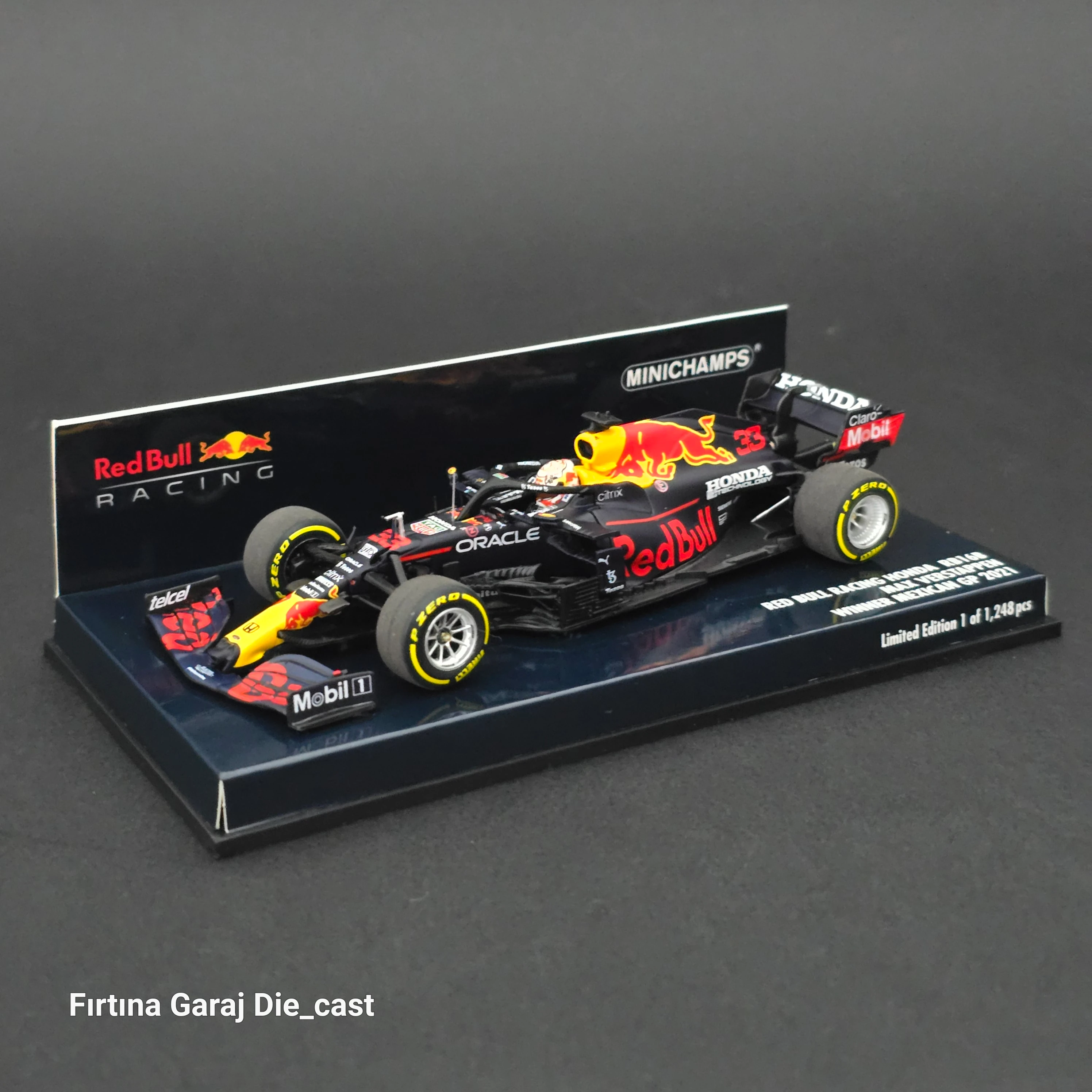 1:43 Minichamps Redbull Honda RB16B 2021 Dünya Şampiyonu Max Verstappen 