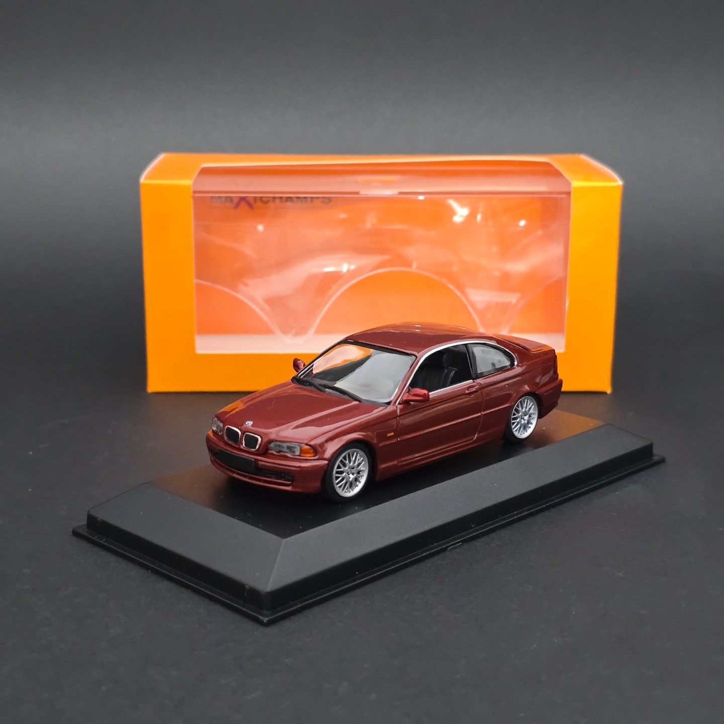 1:43 BMW 328ci E46 