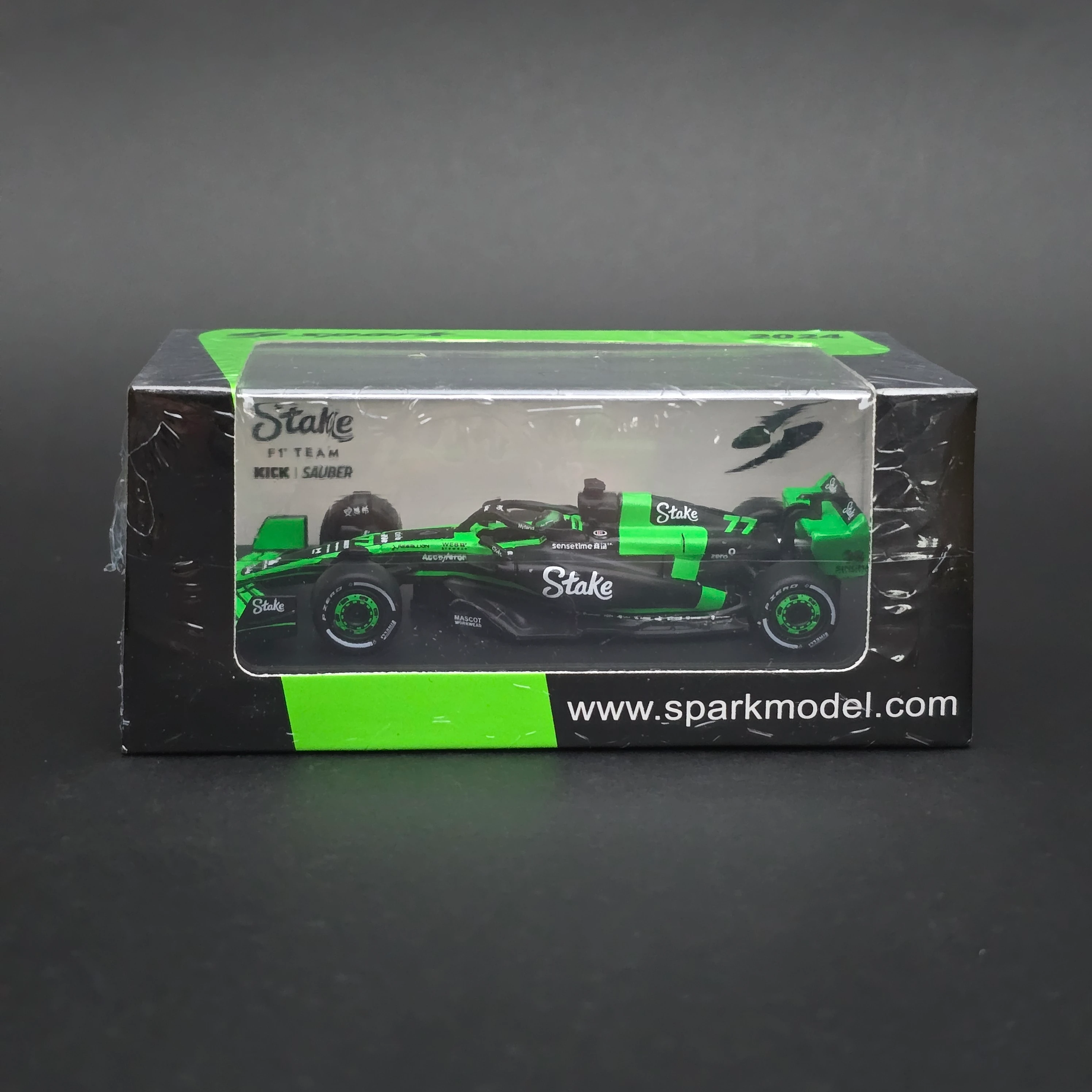 1/64 Spark Kick Sauber Valteri Bottas 2024