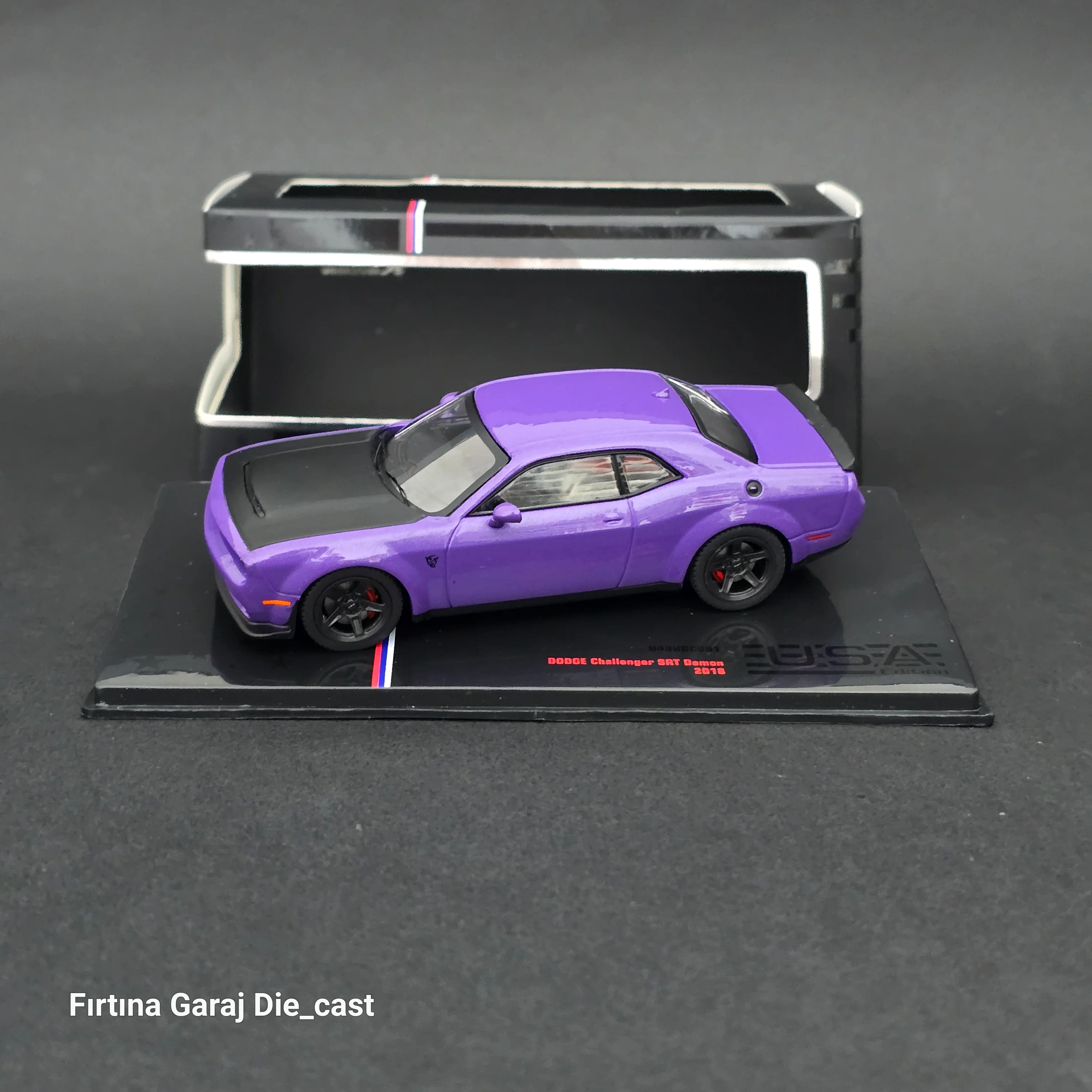 1/43 Dodge Challenger SRT 2018