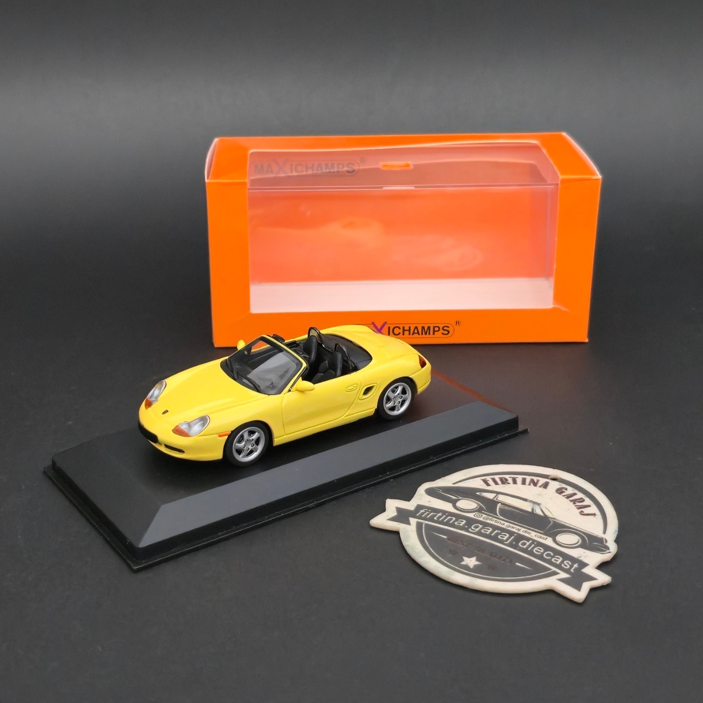1:43 Maxichamp Porsche Boxtser S