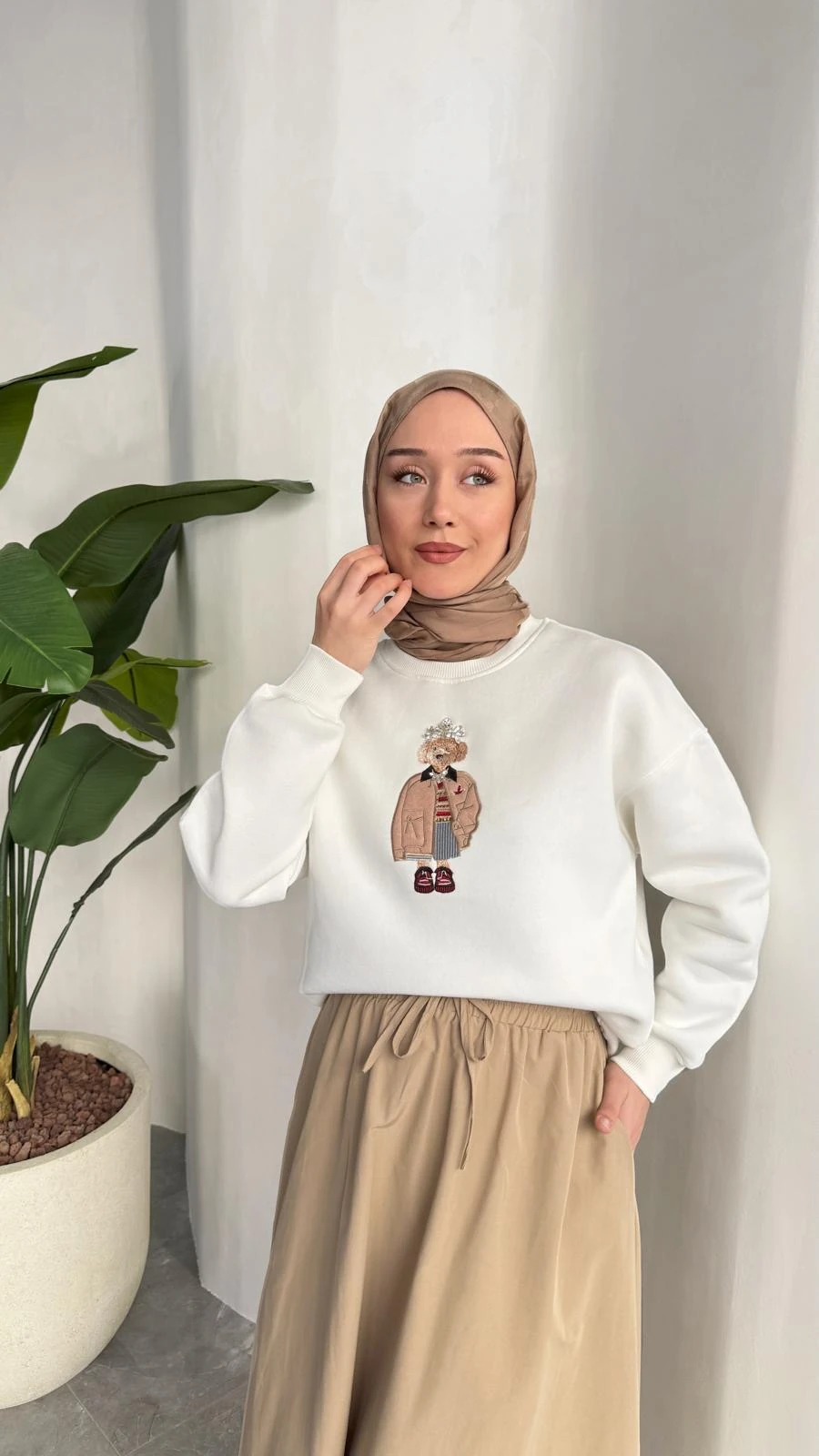 NAKIŞLI SWEAT (EKRU)