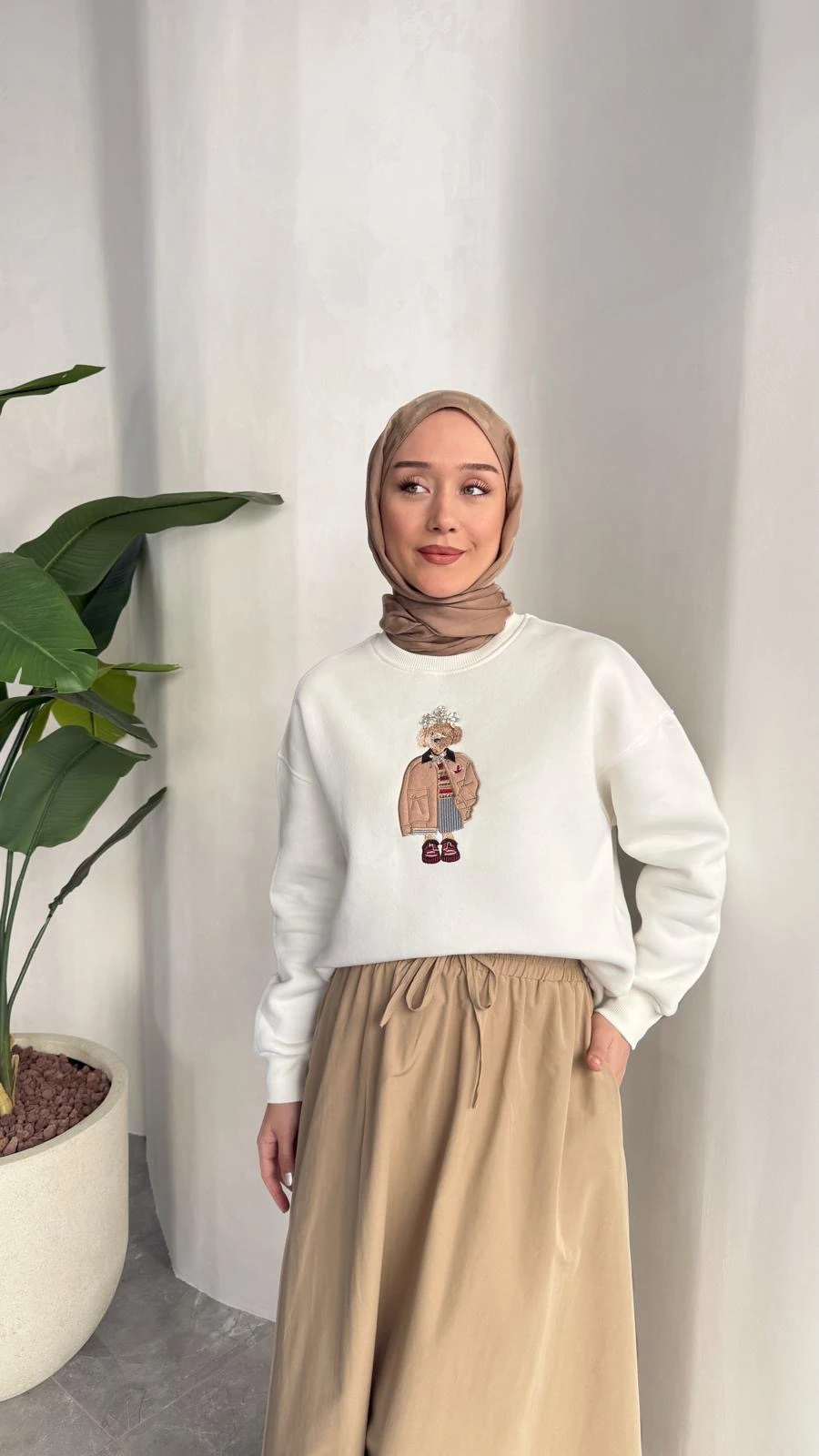 NAKIŞLI SWEAT (EKRU)