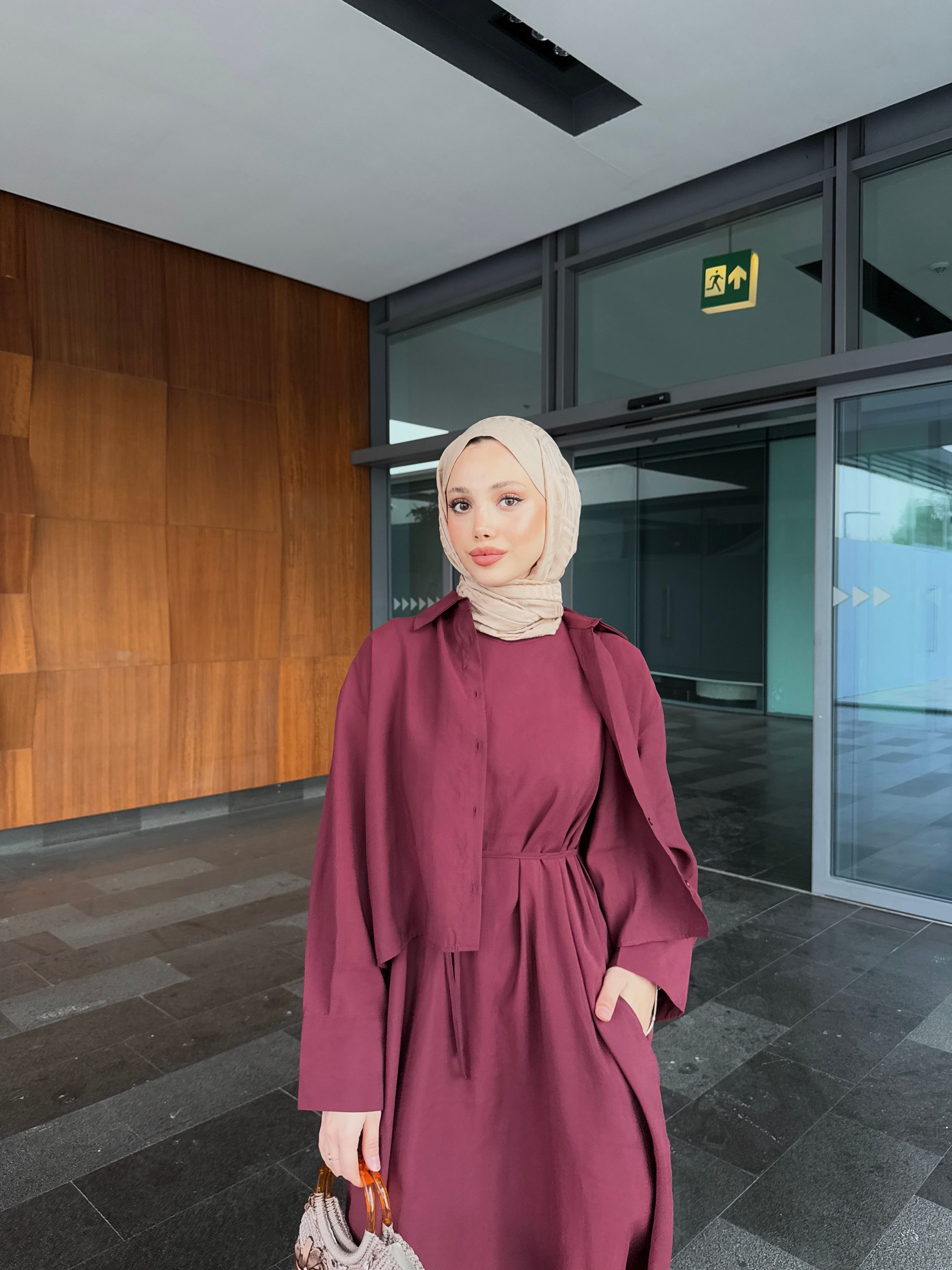 GÖMLEKLİ TENSEL ELBİSE (BORDO)