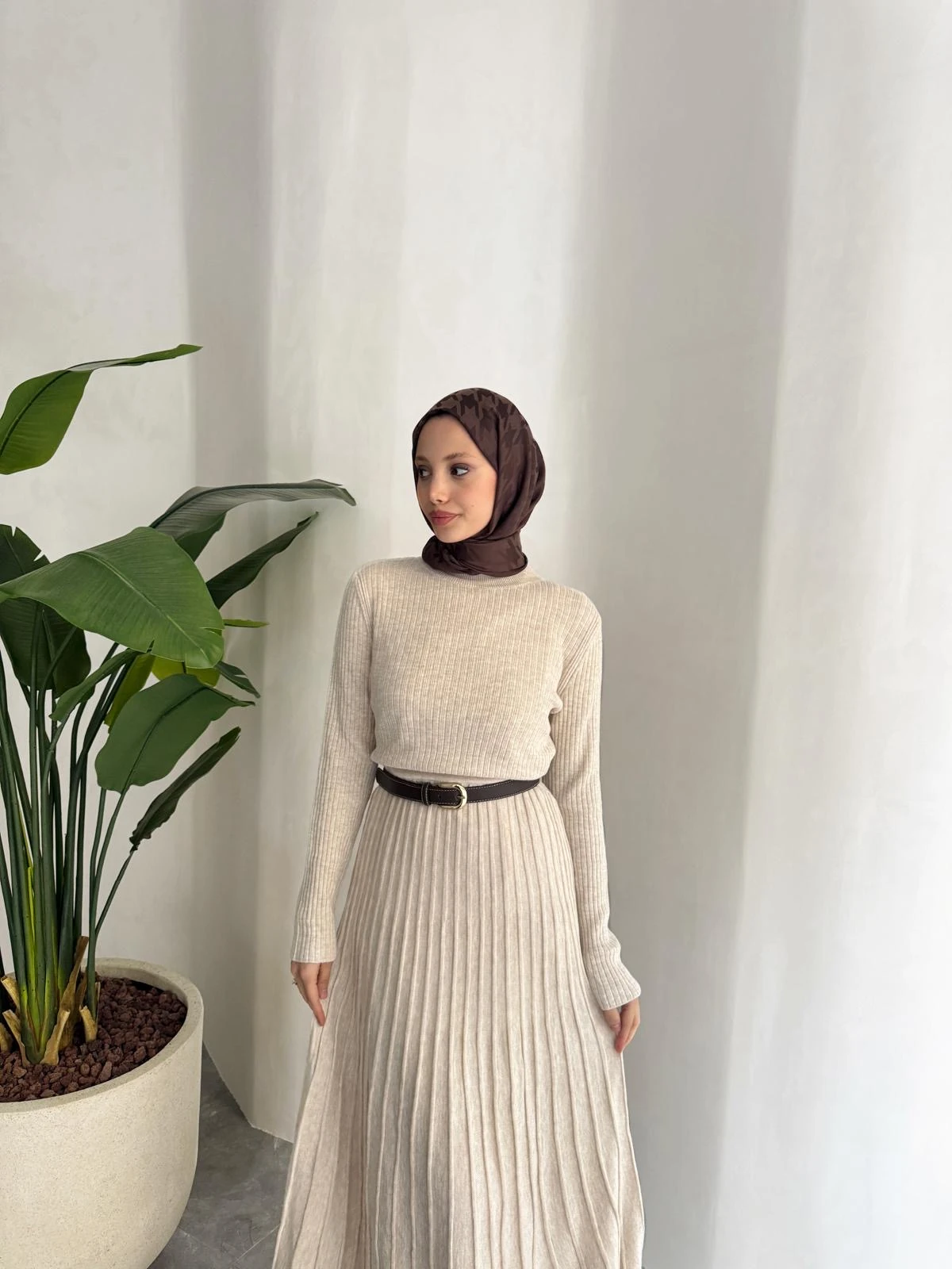 TRİKO ELBİSE (KREM)