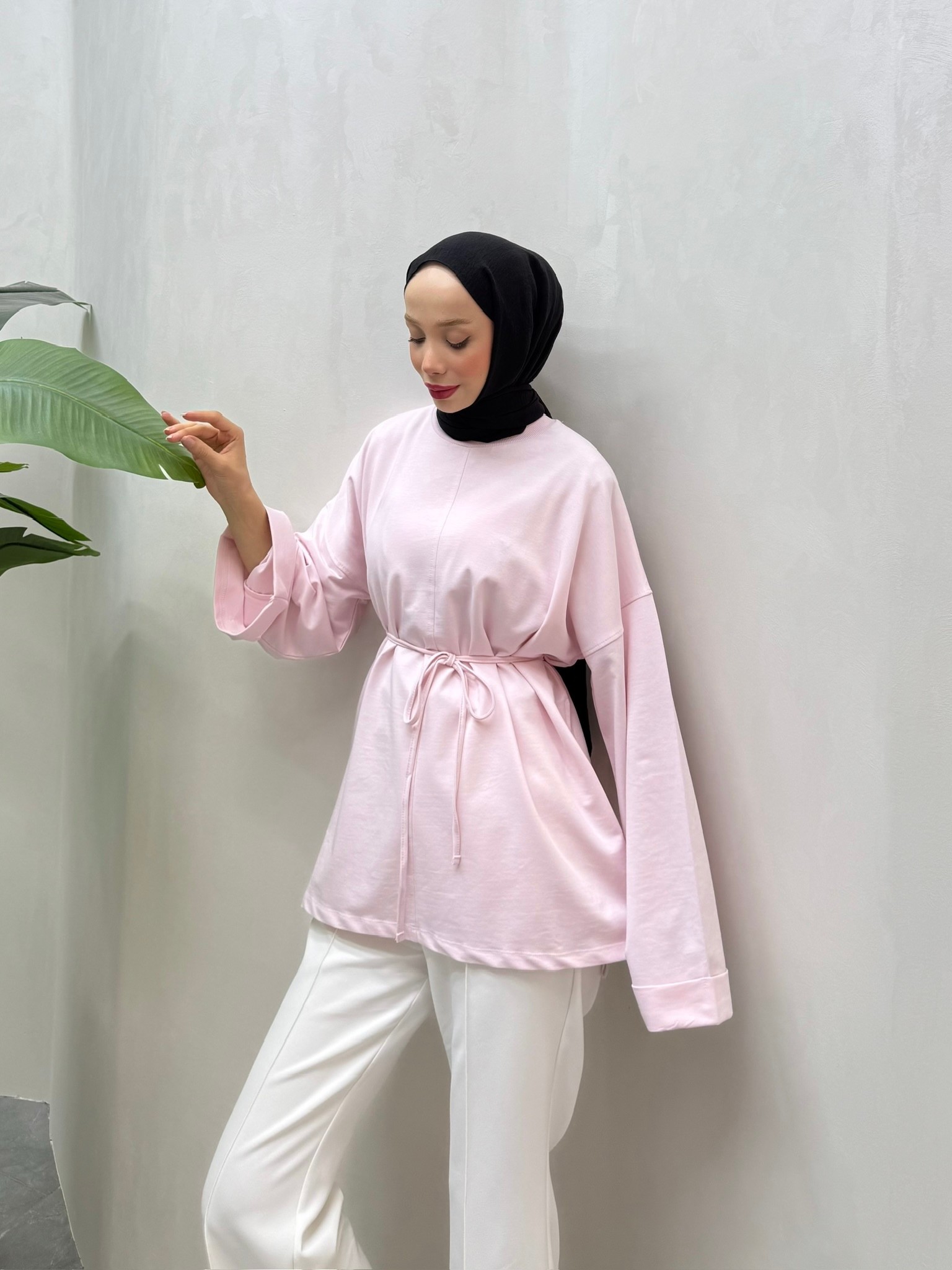 DİKİŞ DETAYLI YIRTMAÇLI SWEATSHİRT (PEMBE)