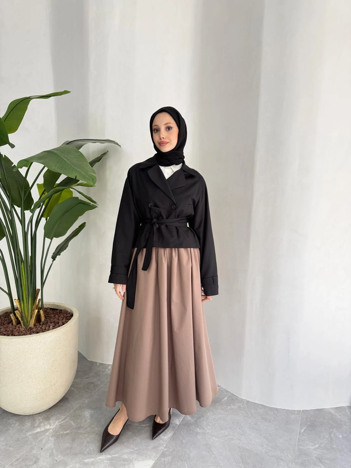 KISA TRENÇKOT (SİYAH)