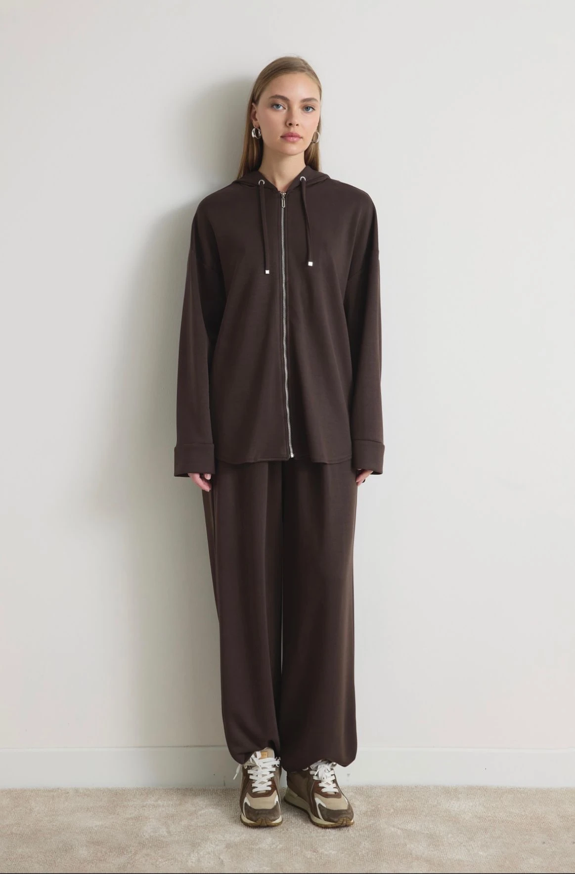 OYSHO KUMAŞ BASİC KAPÜŞONLU TAKIM (KAHVERENGİ) 