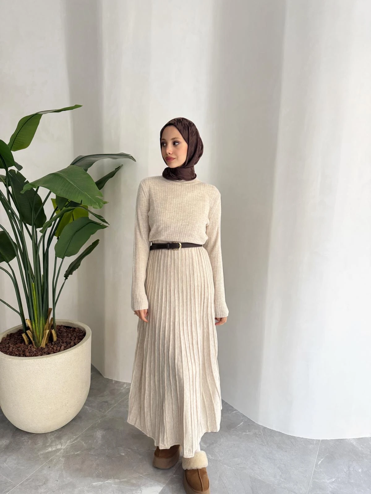 TRİKO ELBİSE (KREM)