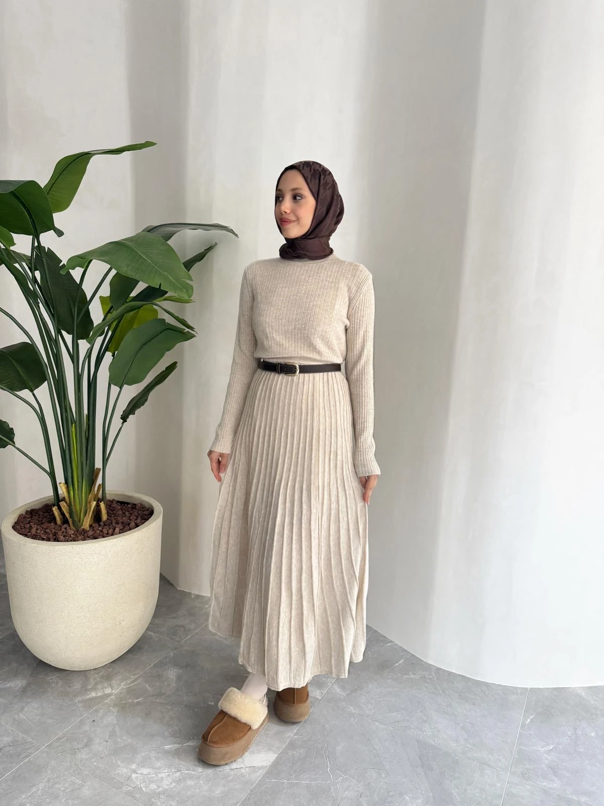 TRİKO ELBİSE (KREM)