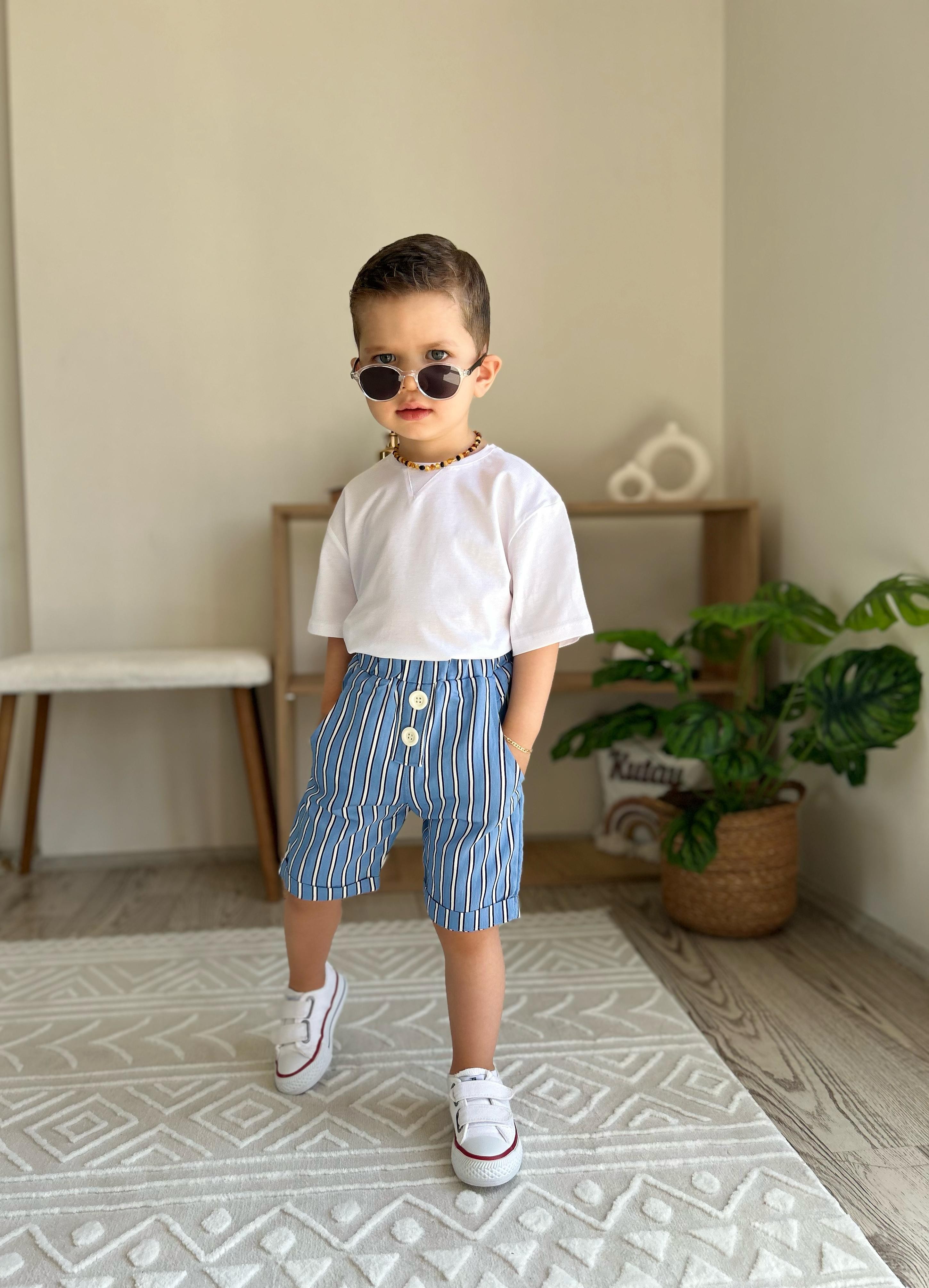 Favorimkids Yeni Çizgili  kumaş ŞORT Pamuklu Tişört 2 Lİ Takım 