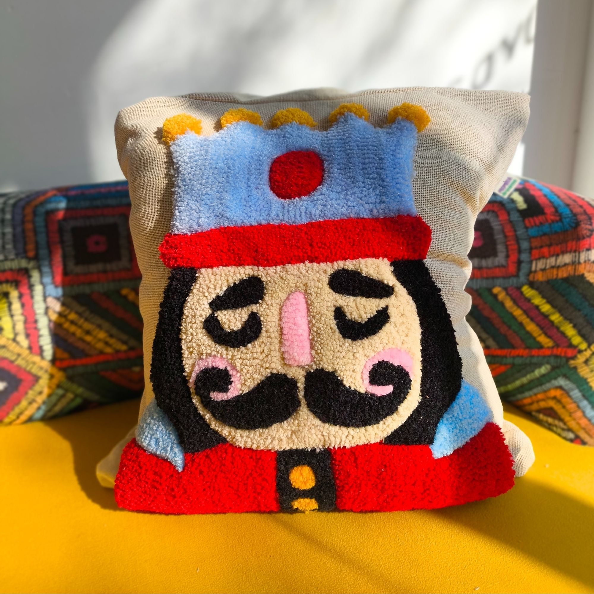 Kurşun Asker Tufting Kırlent