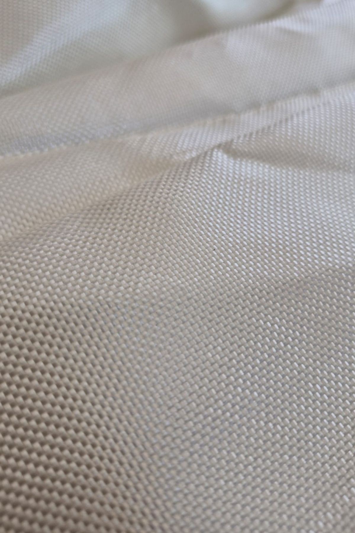Beyaz Tufting Kumaşı (2,40 m Standart Enli)