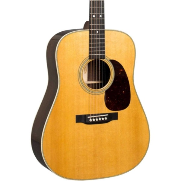 Martin D-28 Akustik Gitar