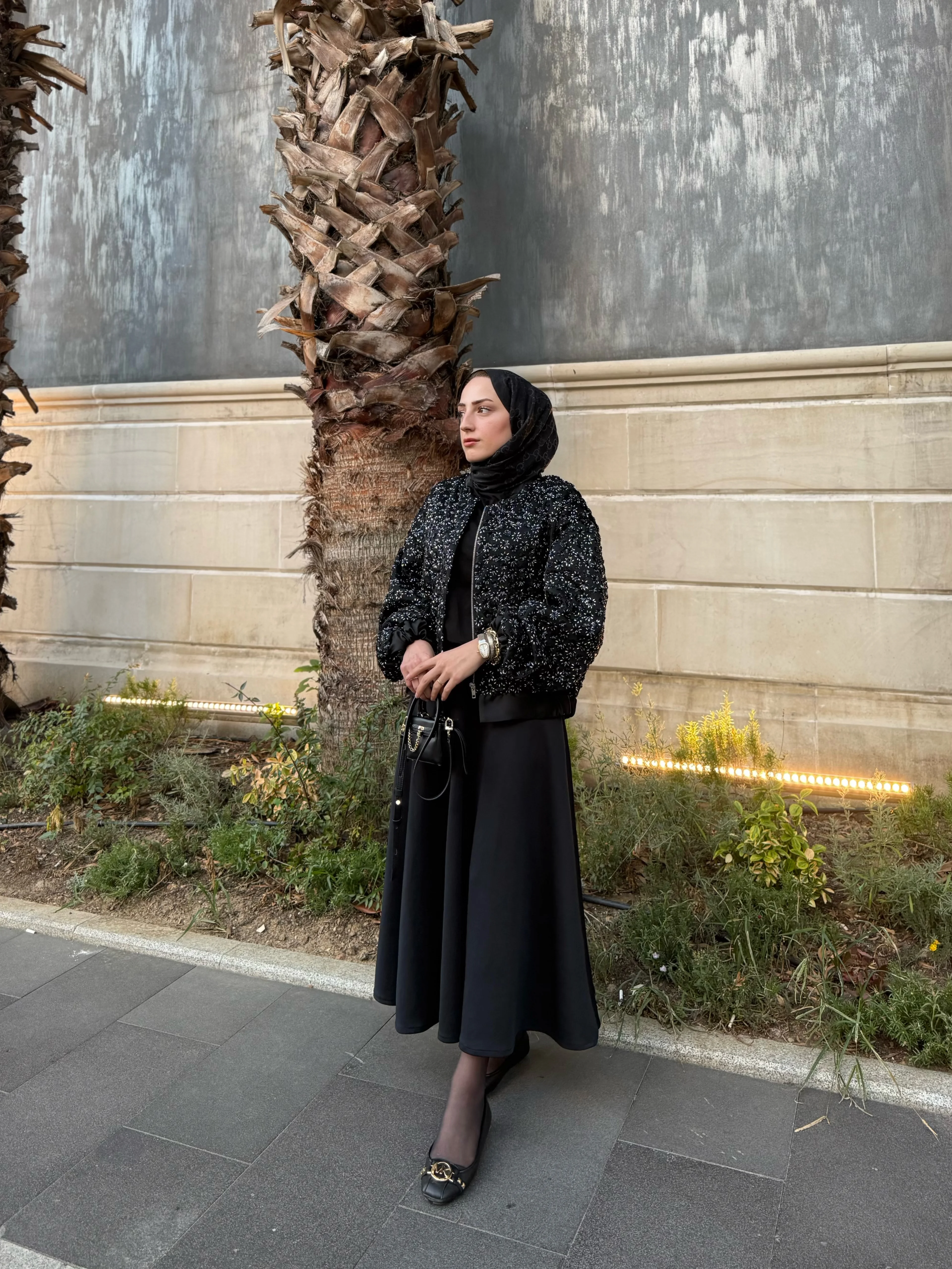 Payetli saten ceket siyah